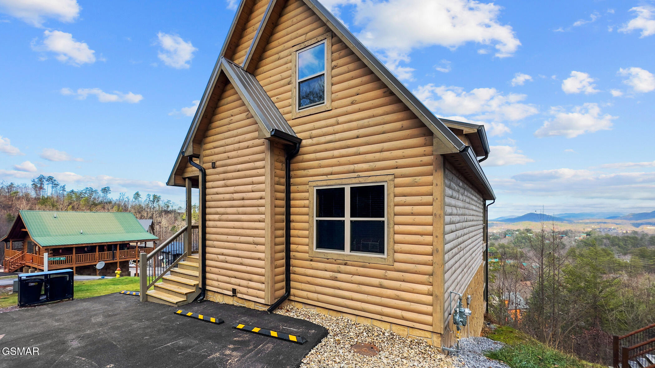 3321 Pine Peak Way Sevierville TN 37862