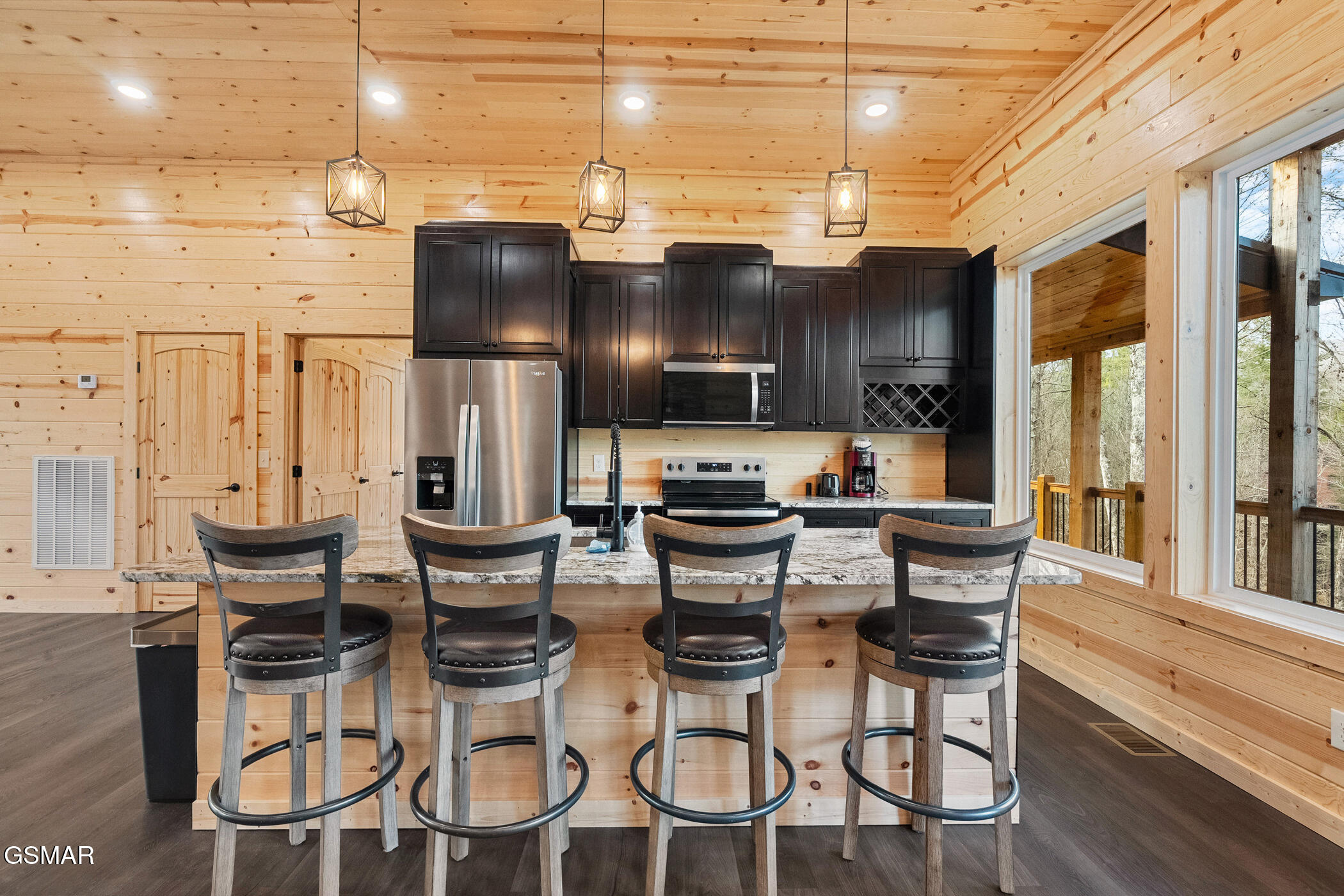 2749 Owls Cove Way Sevierville TN 37862