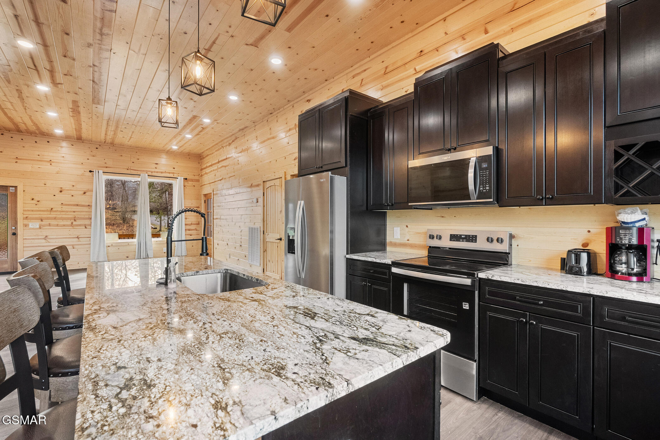 2749 Owls Cove Way Sevierville TN 37862