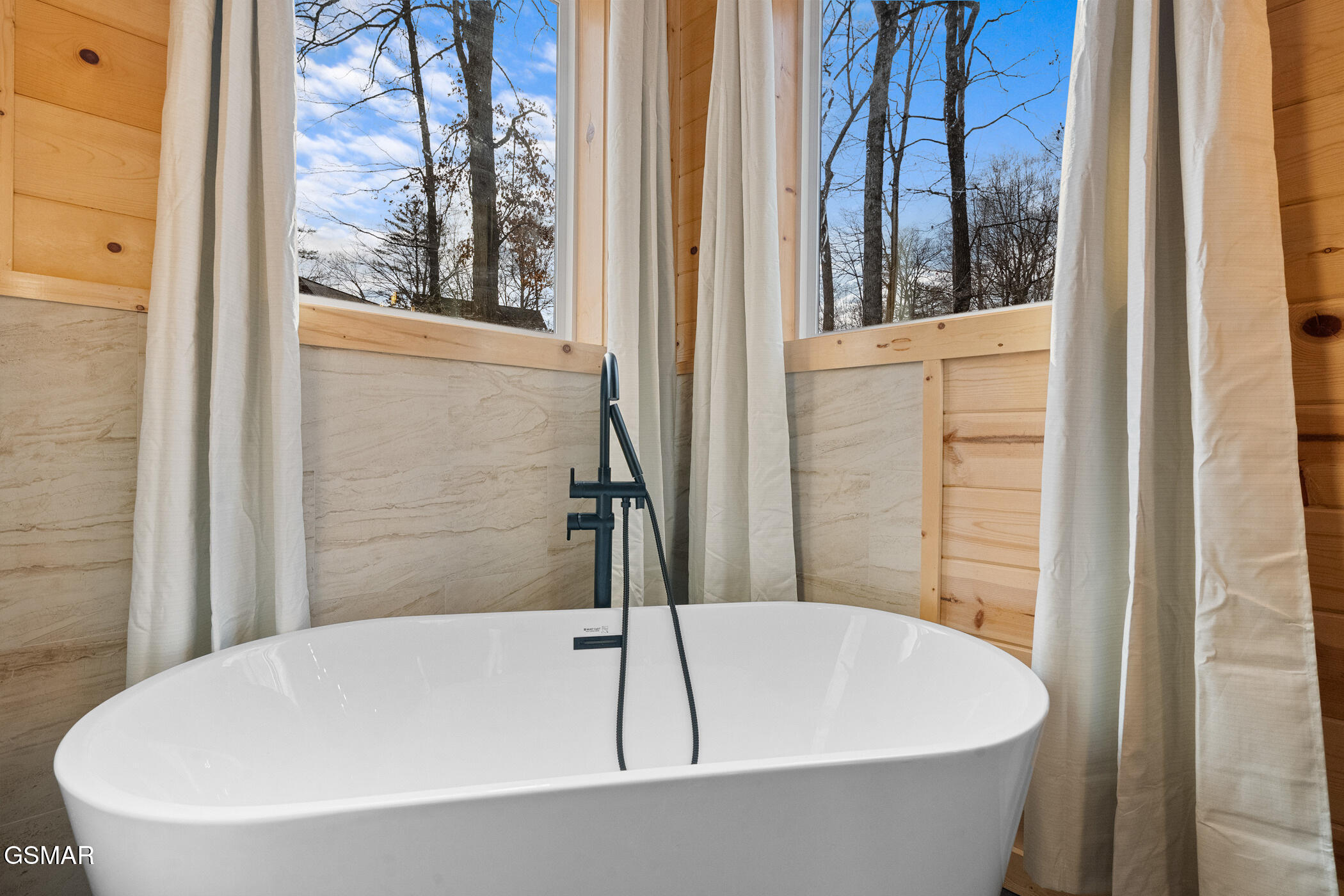 2749 Owls Cove Way Sevierville TN 37862