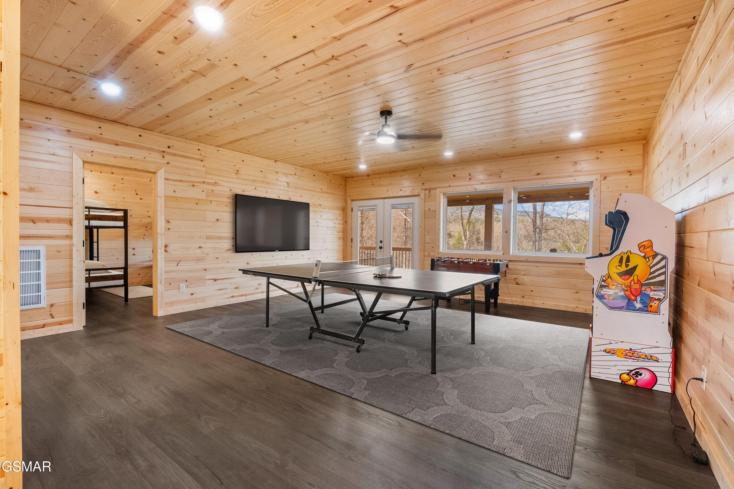 2749 Owls Cove Way Sevierville TN 37862