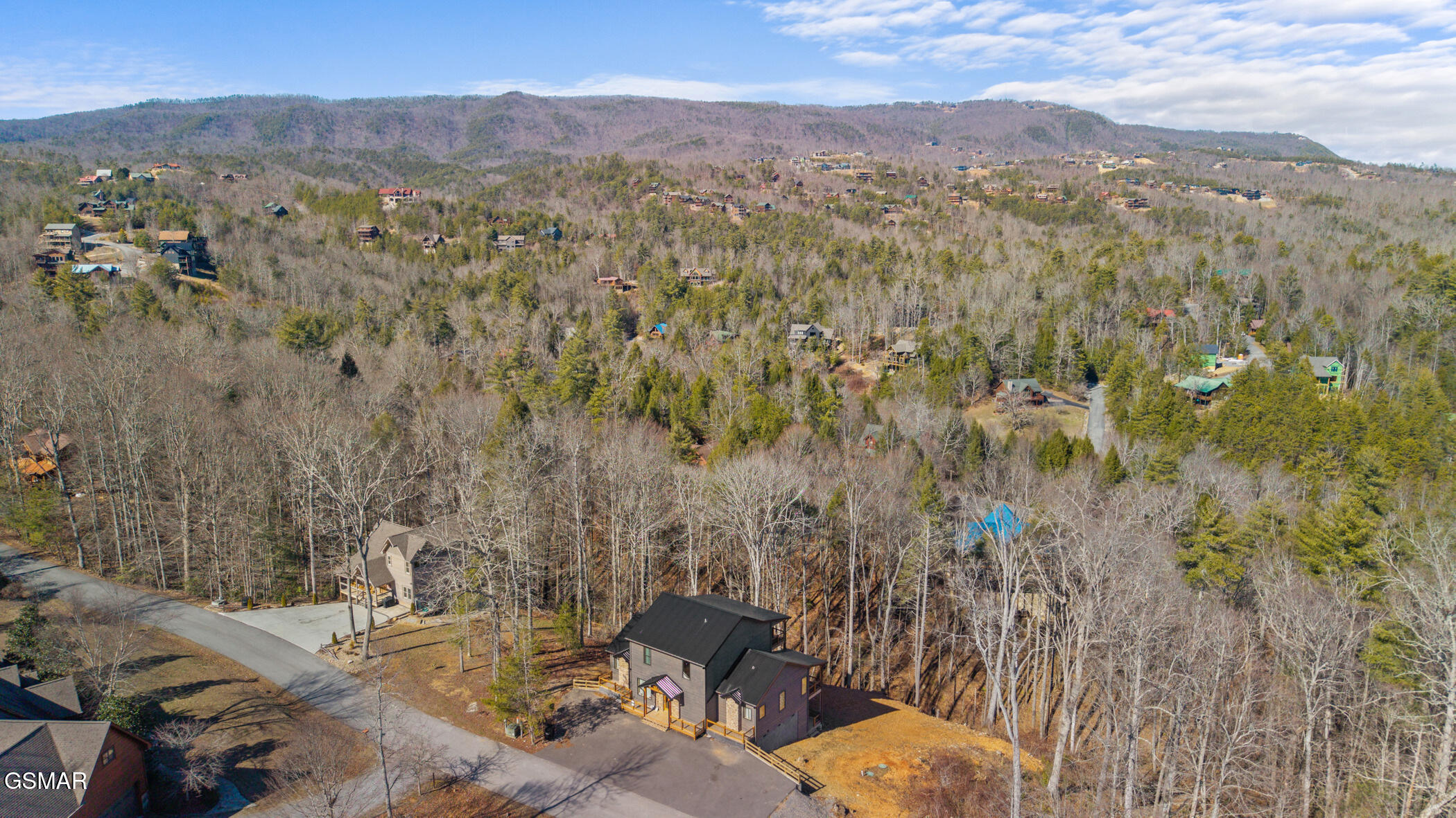 2749 Owls Cove Way Sevierville TN 37862