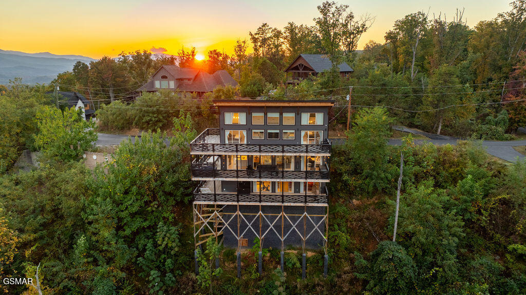 839 Deer Path Lane Gatlinburg TN 37738