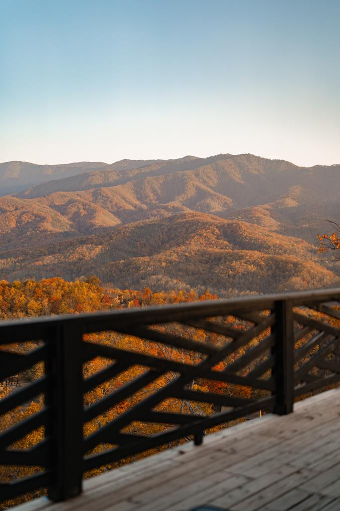 839 Deer Path Lane Gatlinburg TN 37738