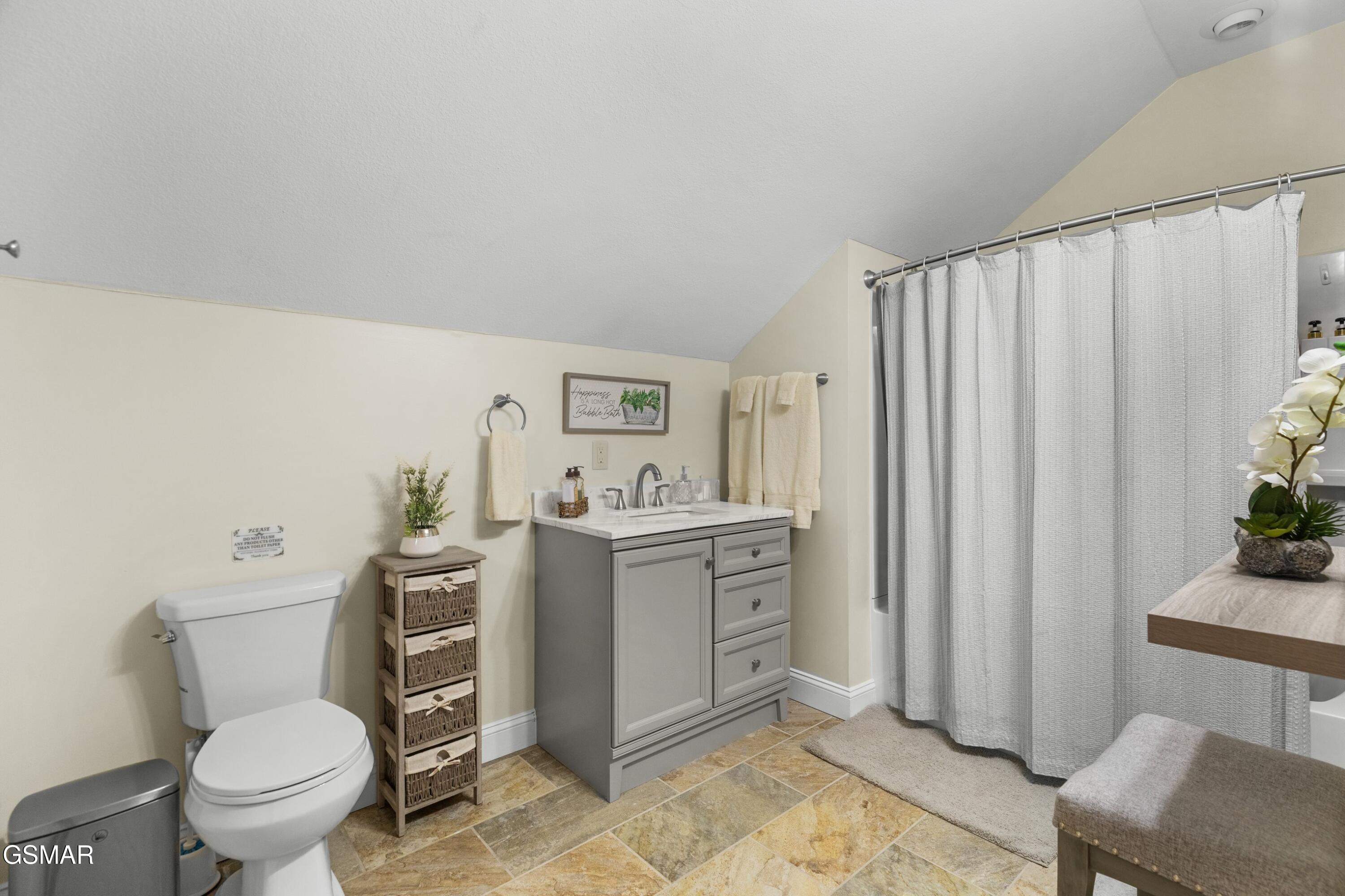 2017 Paradise Hills Road Dandridge TN 37725