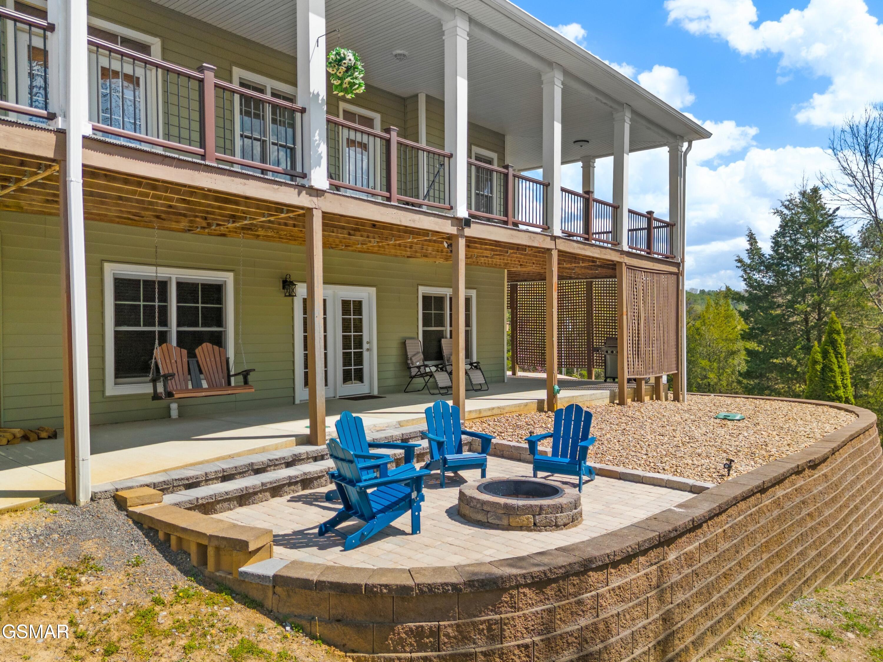 2017 Paradise Hills Road Dandridge TN 37725