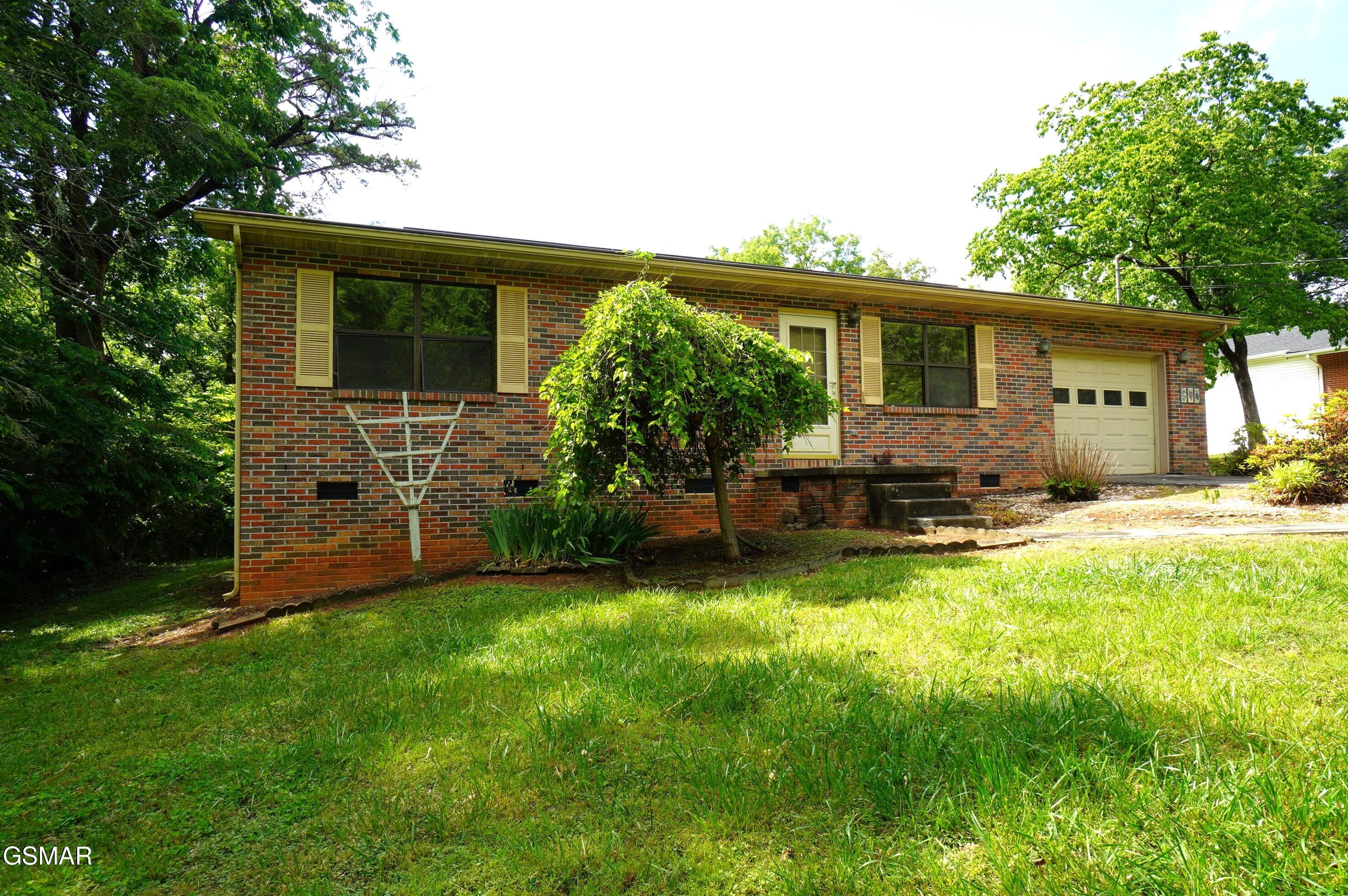 1006 Woodland Way Dandridge TN 37725