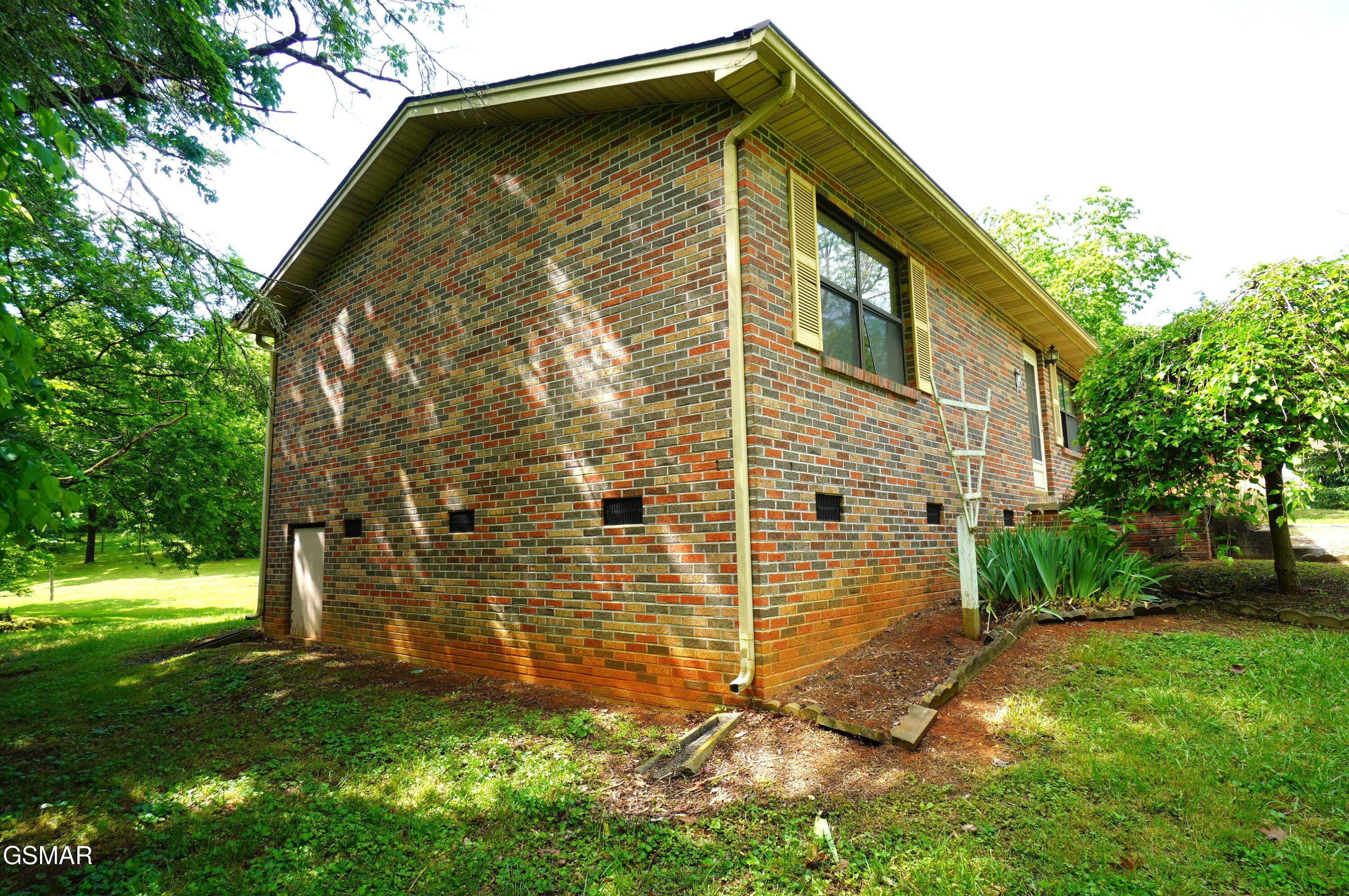 1006 Woodland Way Dandridge TN 37725