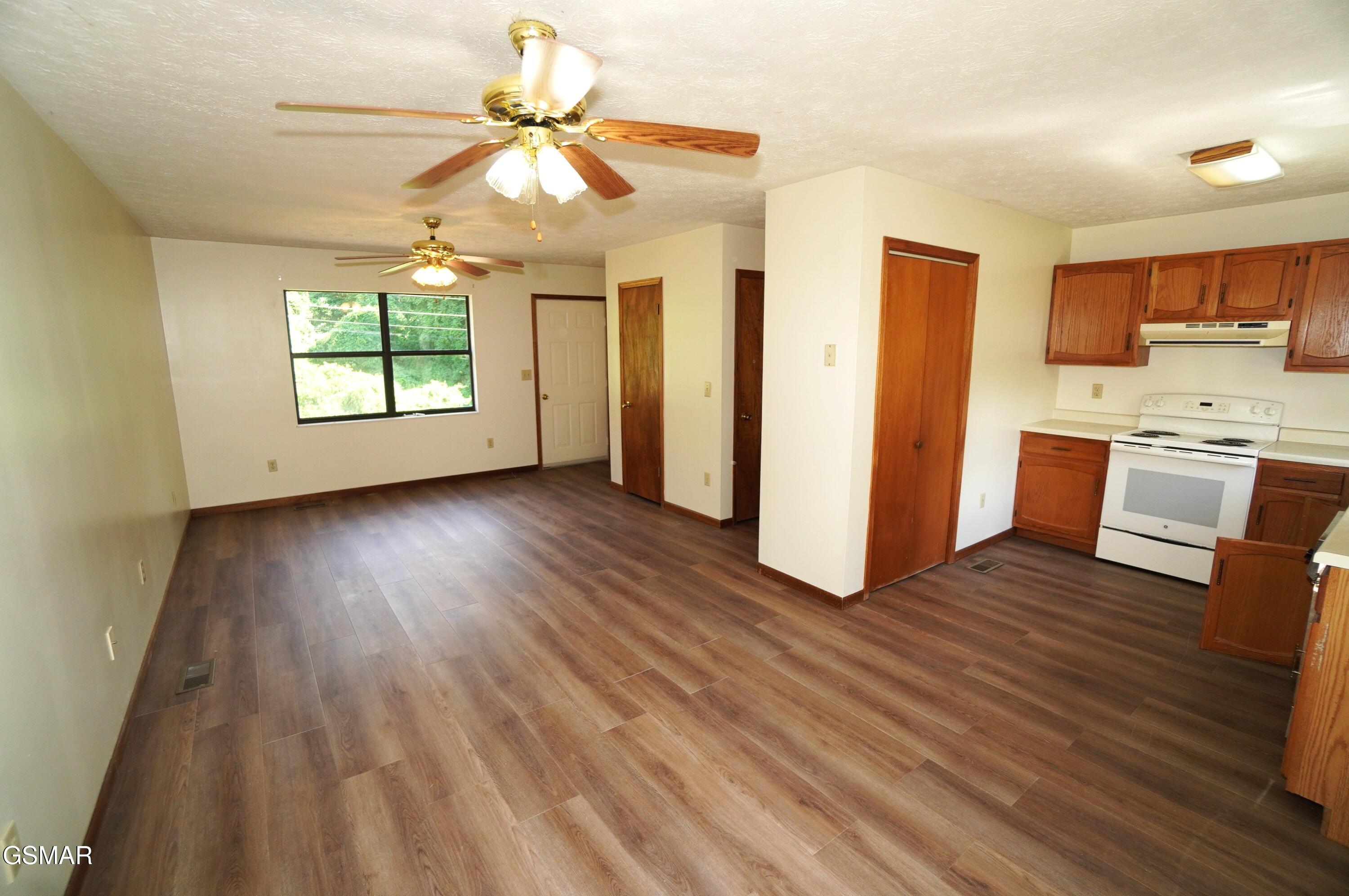 1006 Woodland Way Dandridge TN 37725