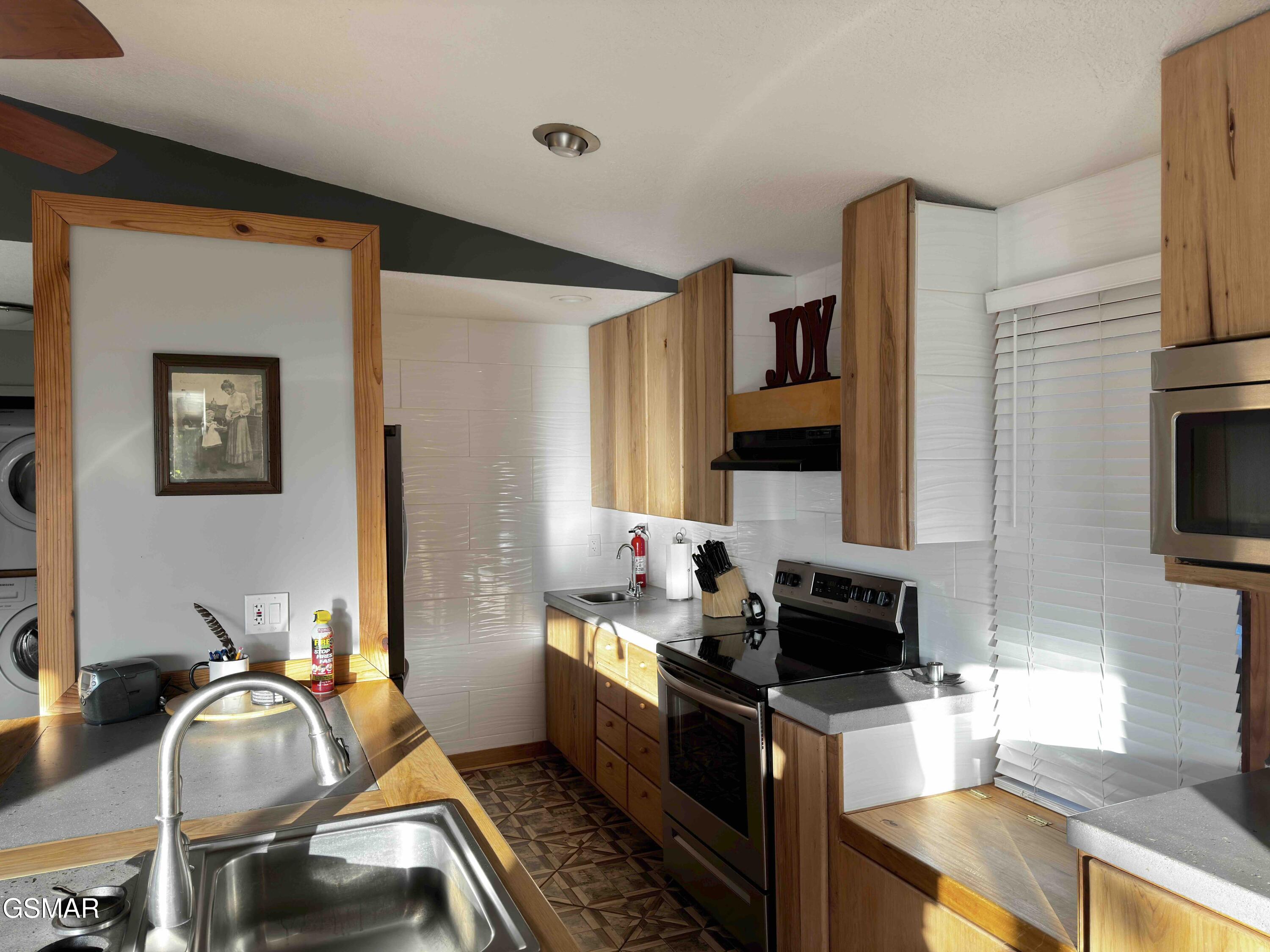 3307 Chinquepin Drive Sevierville TN 37876