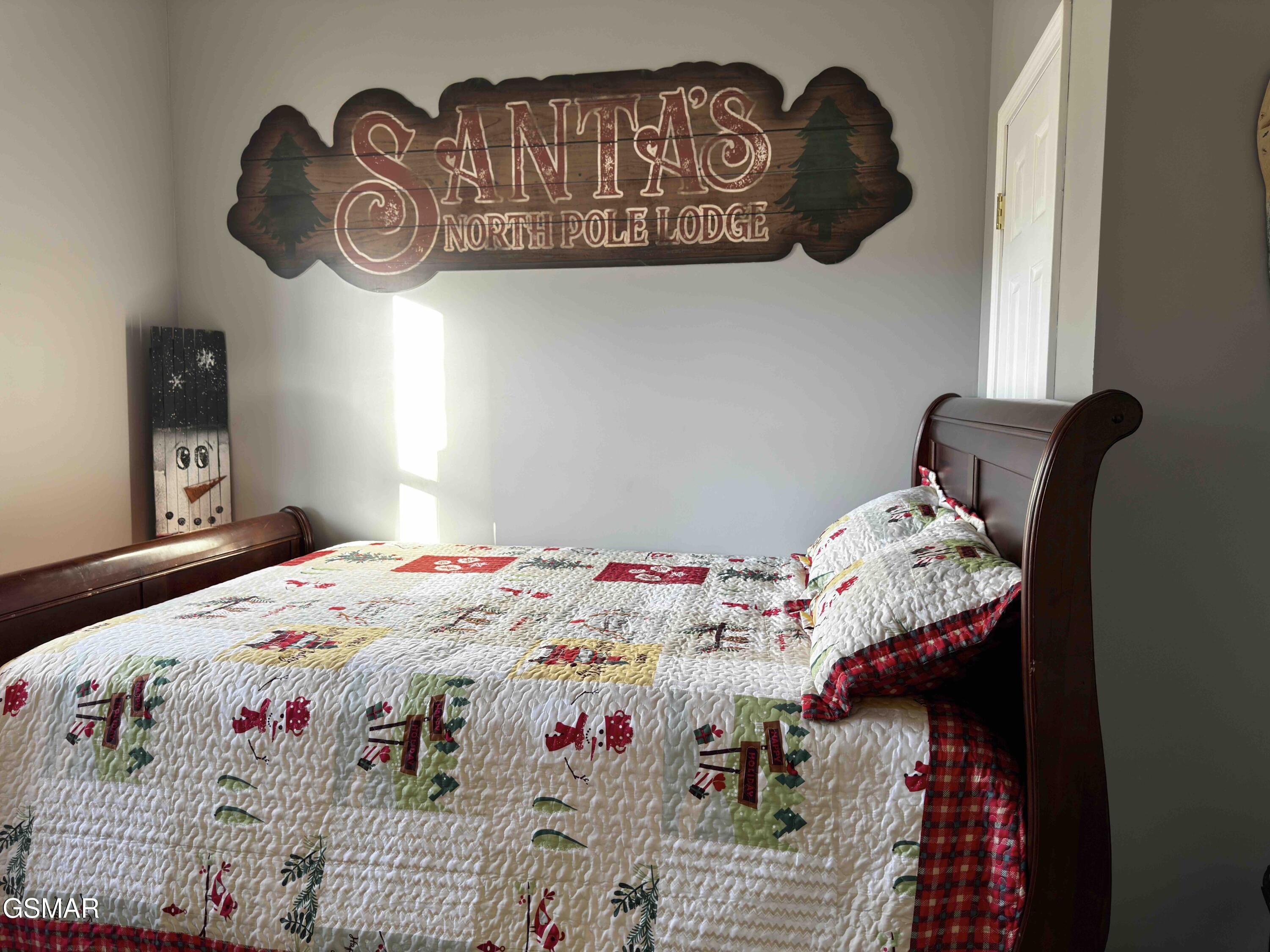 3307 Chinquepin Drive Sevierville TN 37876