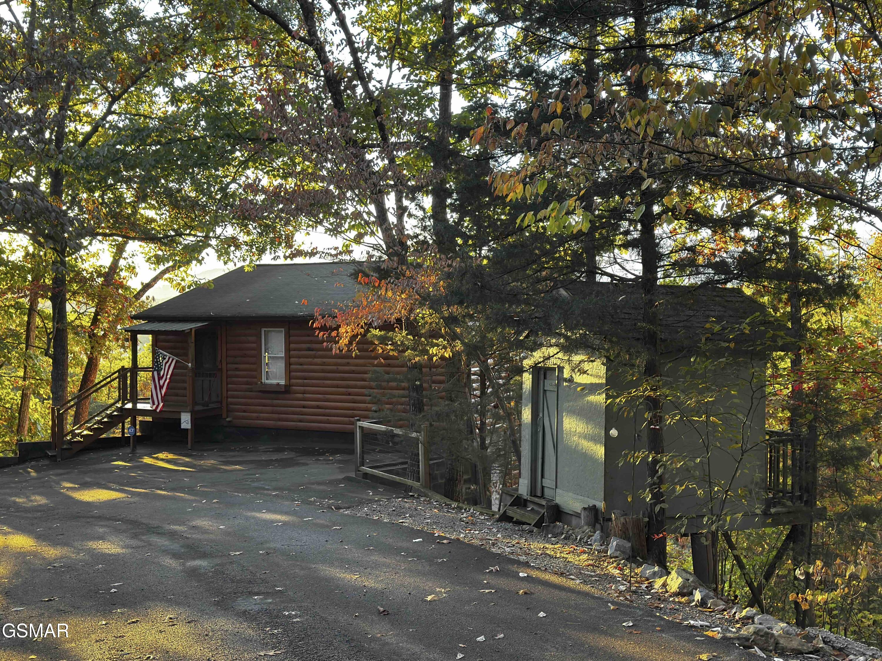 3307 Chinquepin Drive Sevierville TN 37876