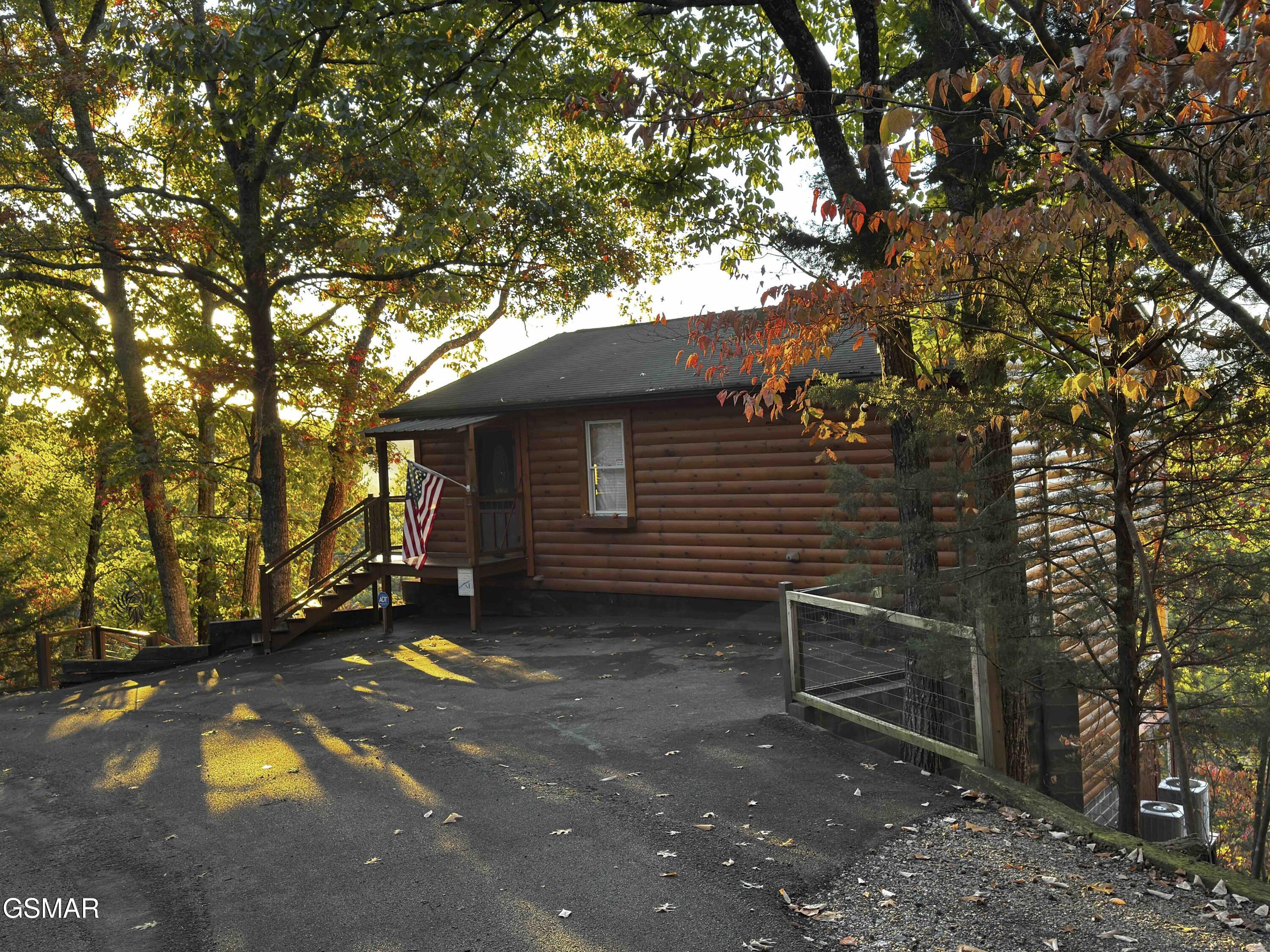 3307 Chinquepin Drive Sevierville TN 37876