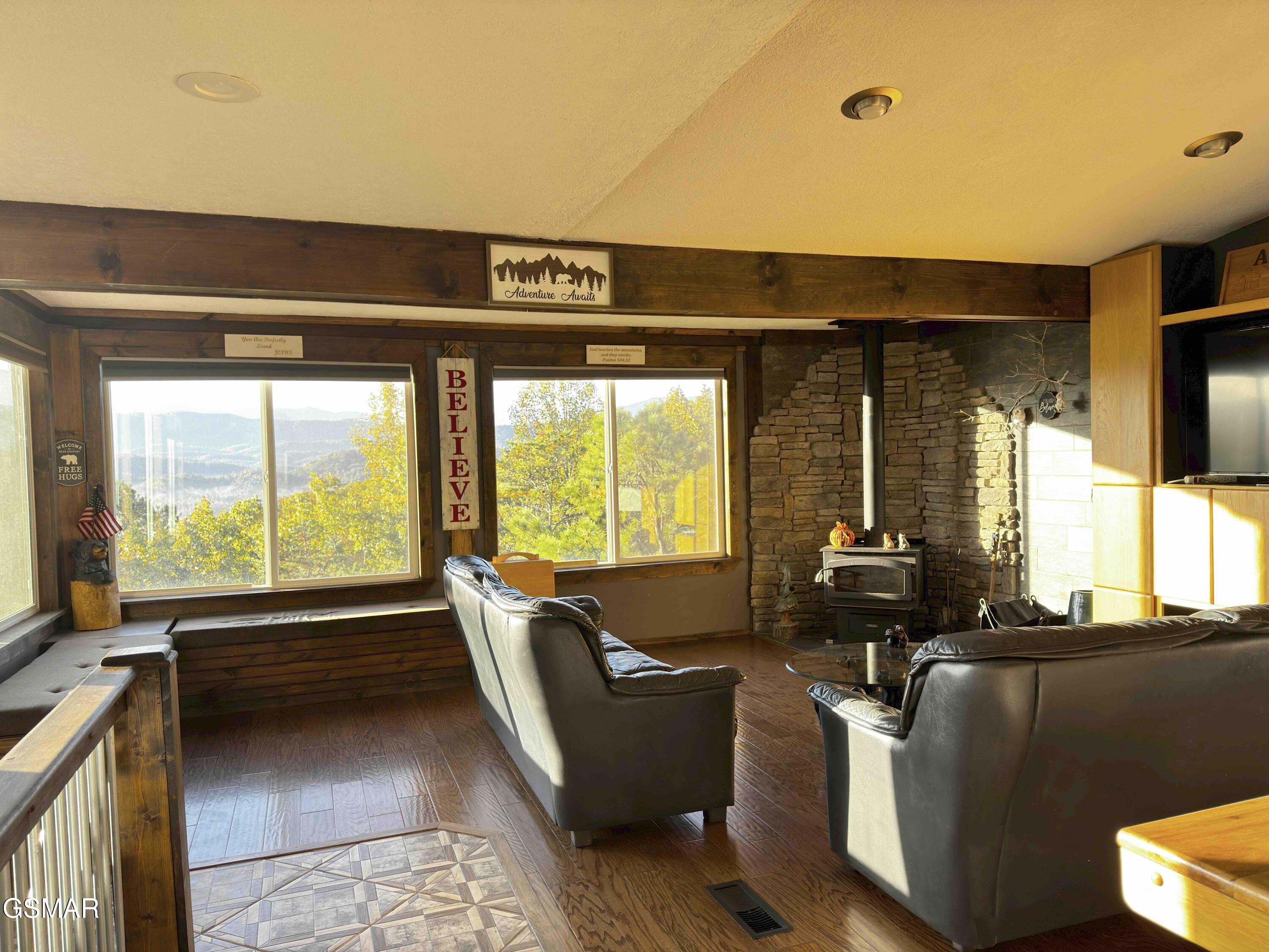 3307 Chinquepin Drive Sevierville TN 37876