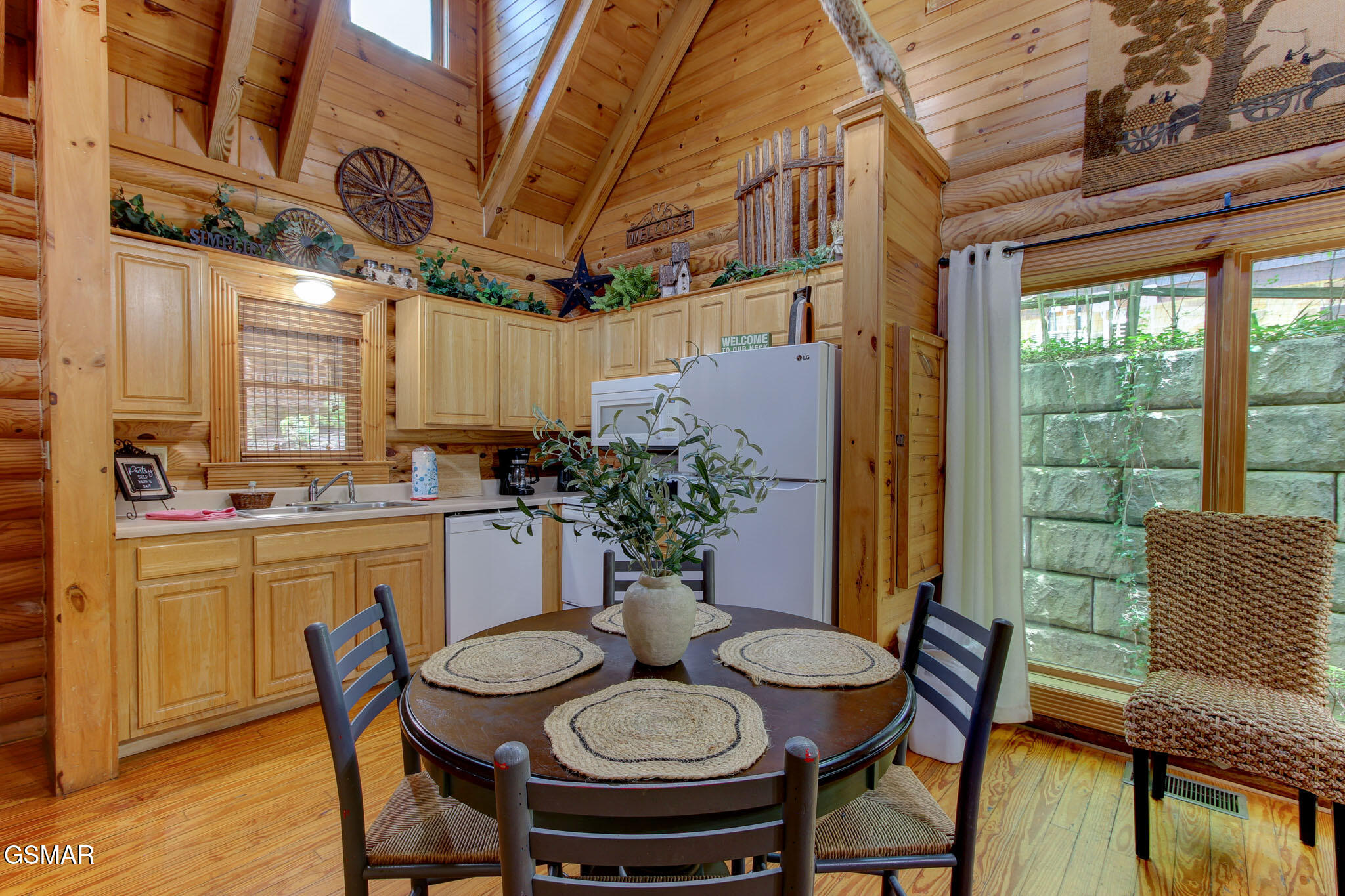 3140 Smoky Ridge Way Sevierville TN 37862