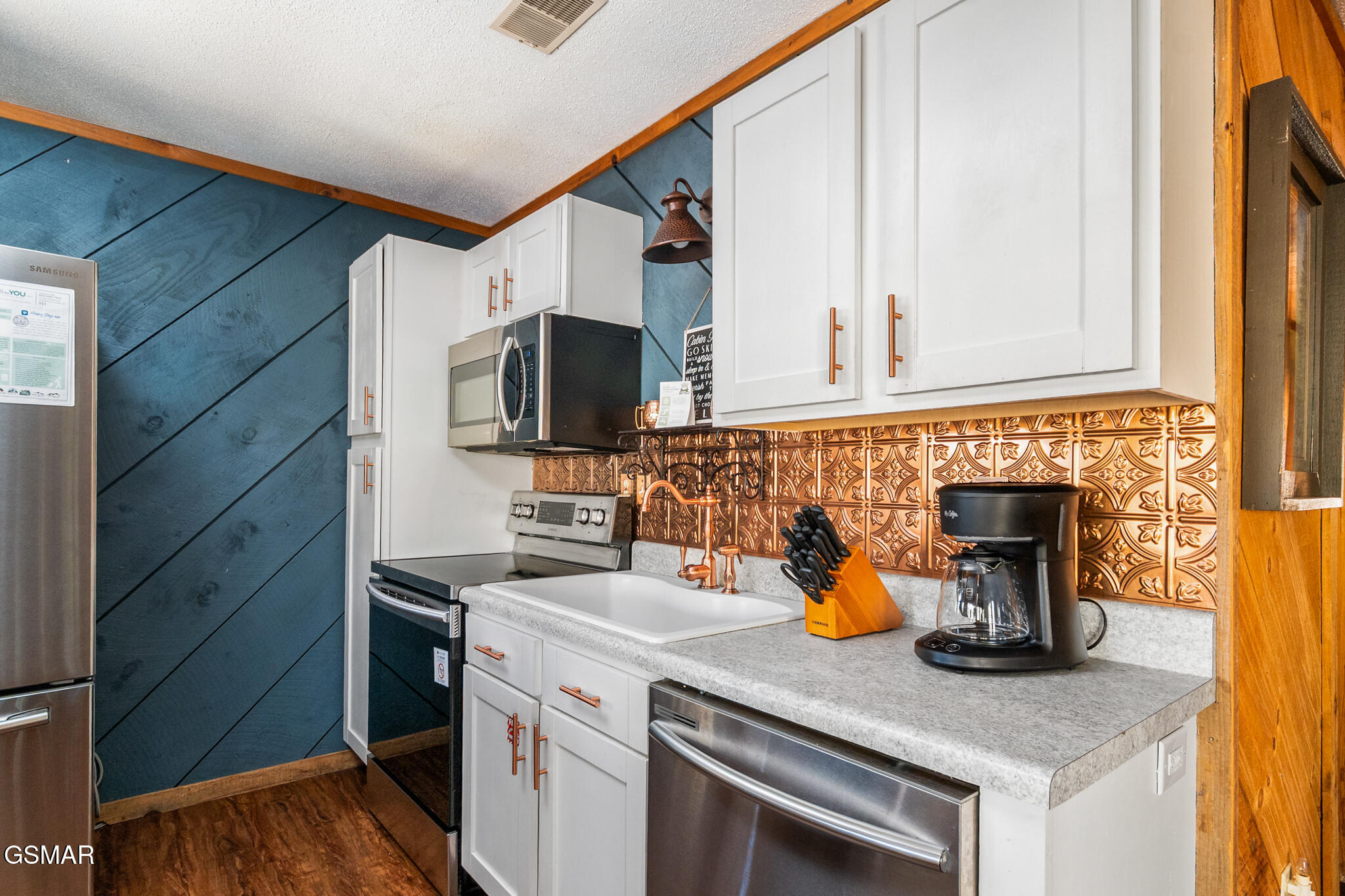 2834 Longvale Lane Sevierville TN 37862