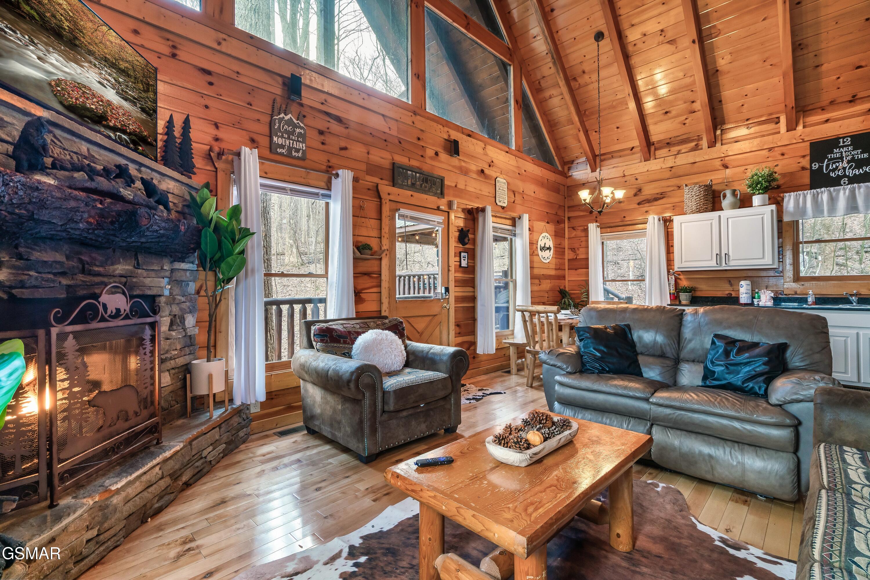 1910 Orchard Drive Sevierville TN 37876