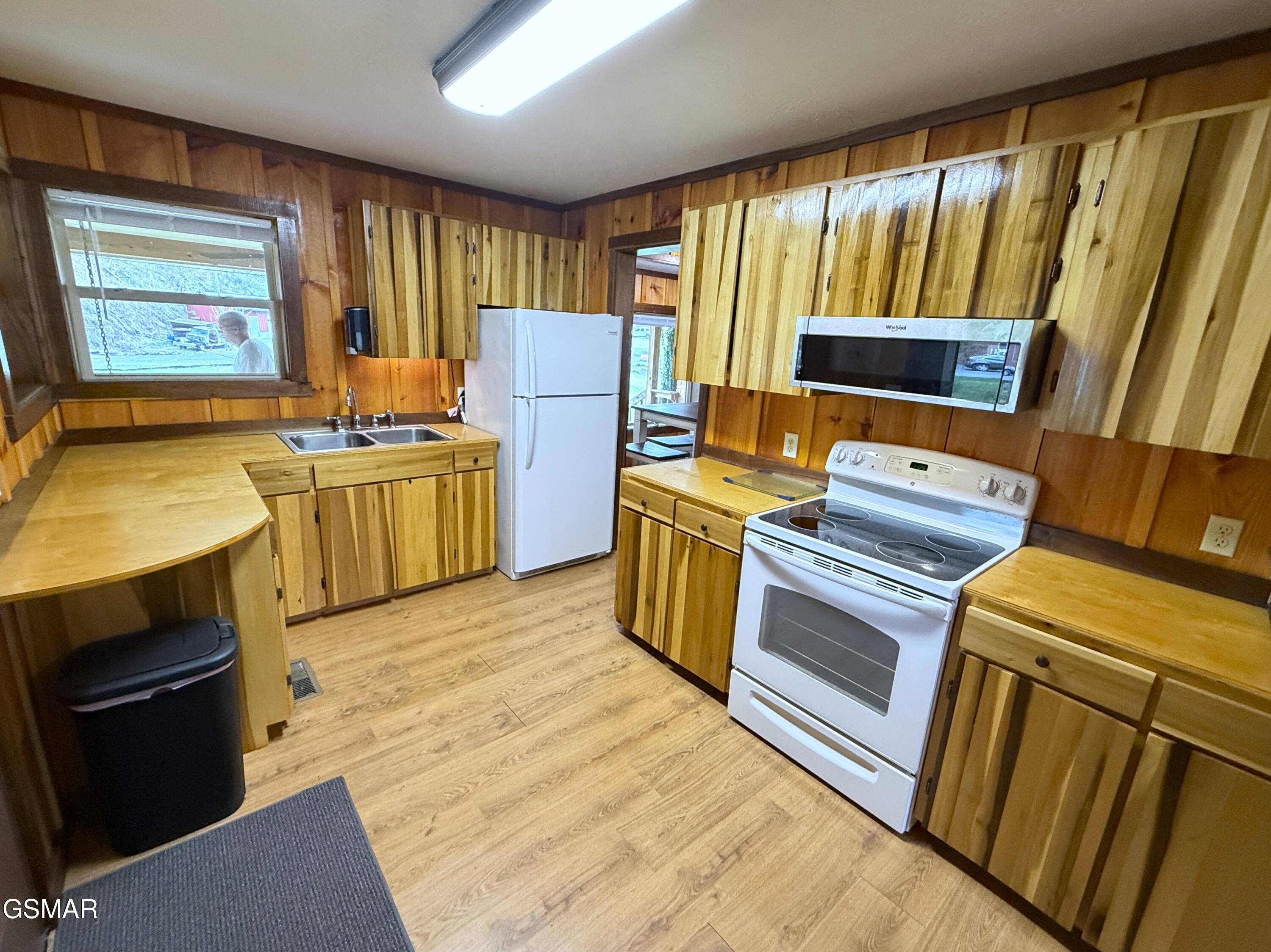 1059 Blue Mill Road Del Rio TN 37727