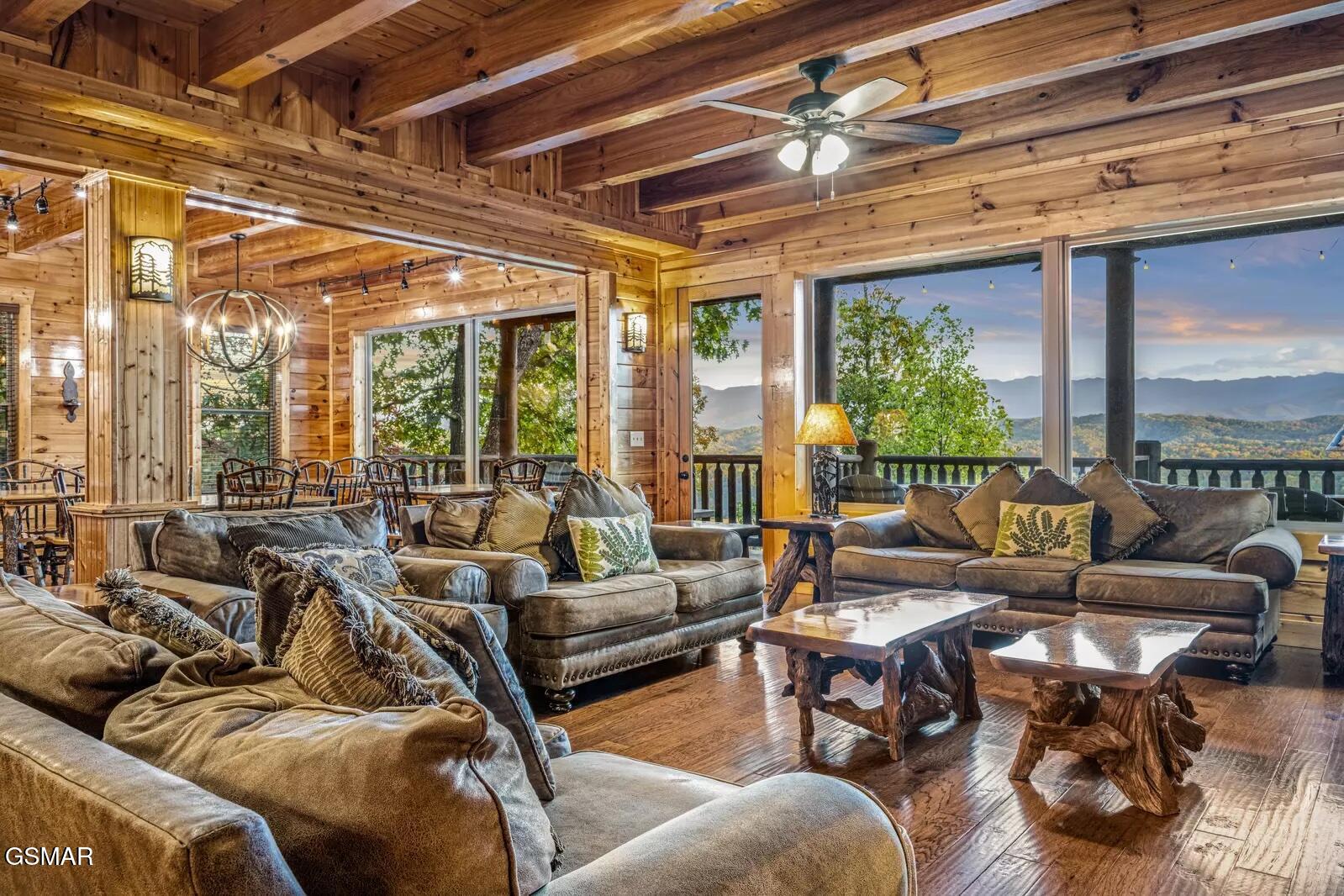 1960 Blackthorn Trail Sevierville TN 37876
