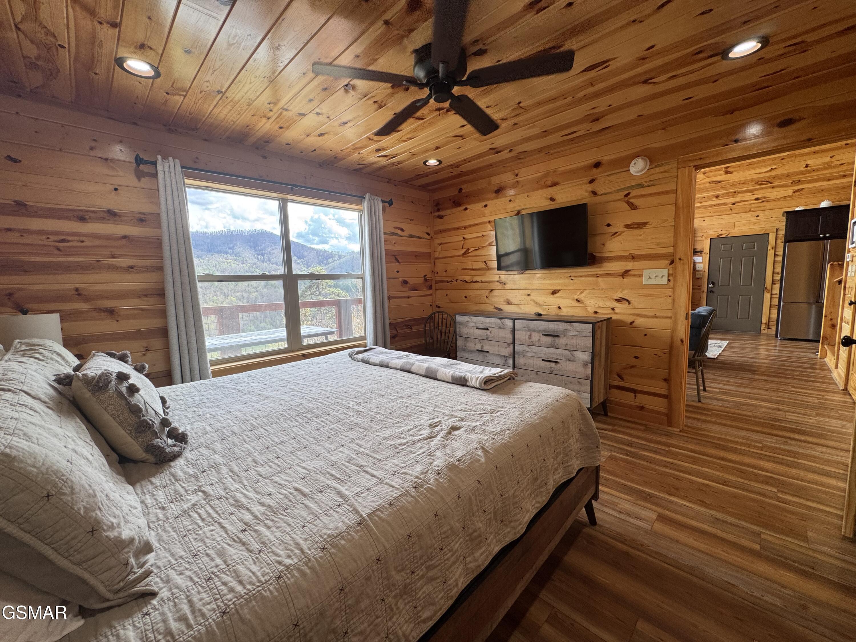 4228 Wears Valley Road Sevierville TN 37862