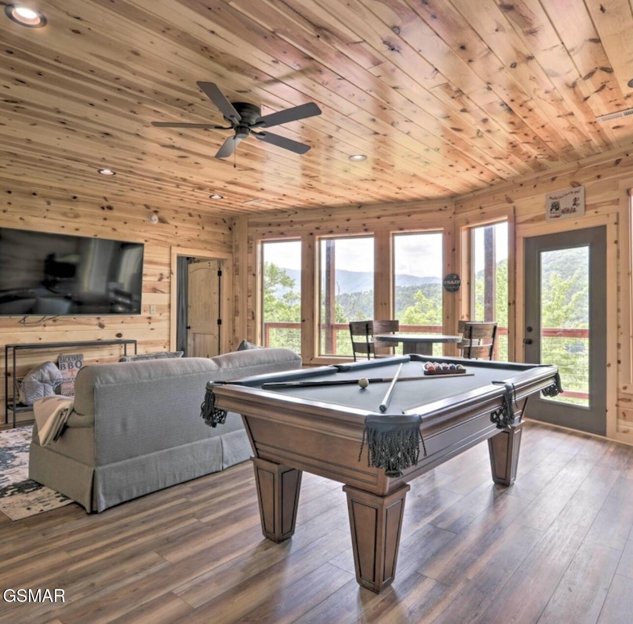 4228 Wears Valley Road Sevierville TN 37862