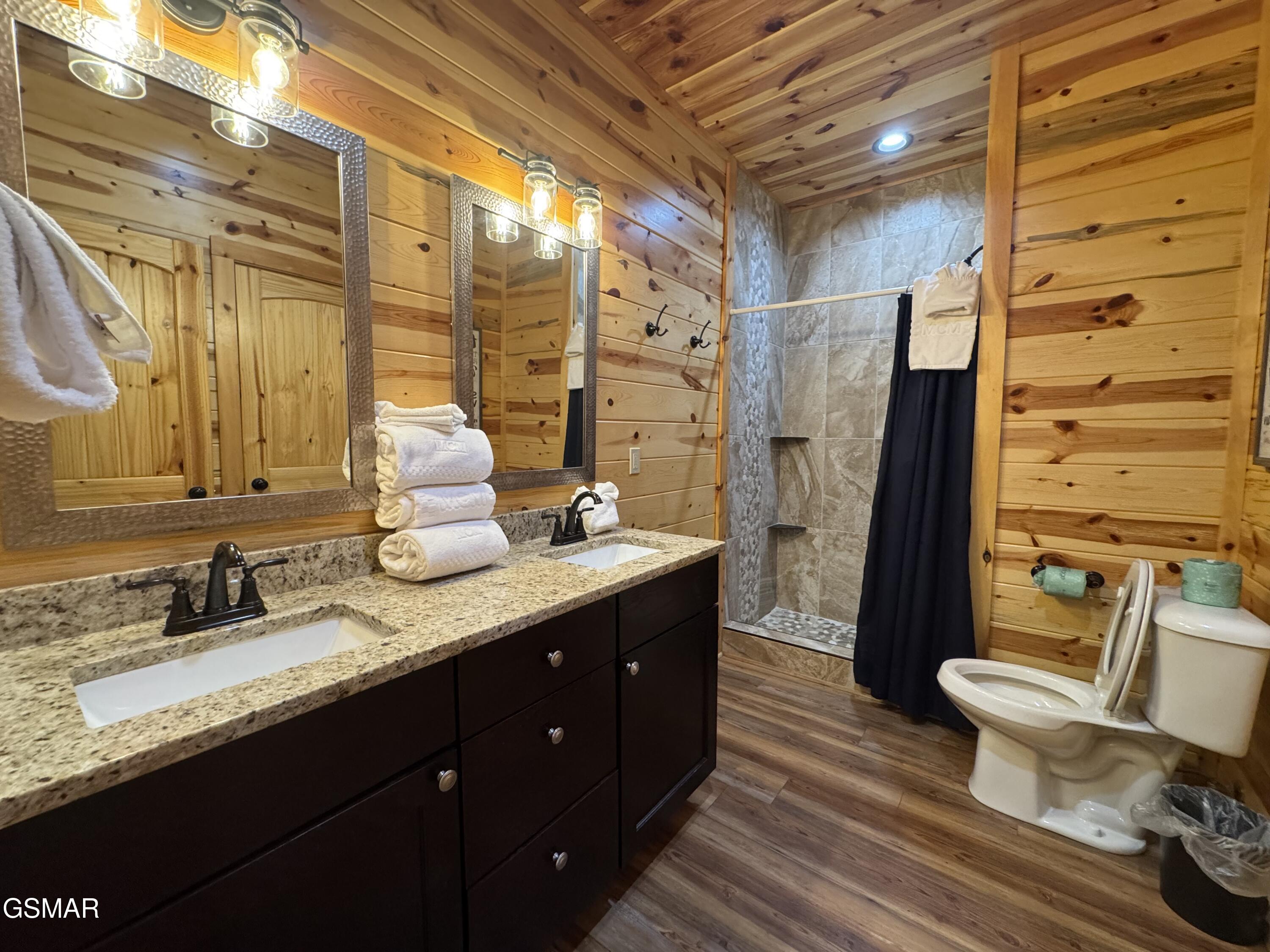 4228 Wears Valley Road Sevierville TN 37862