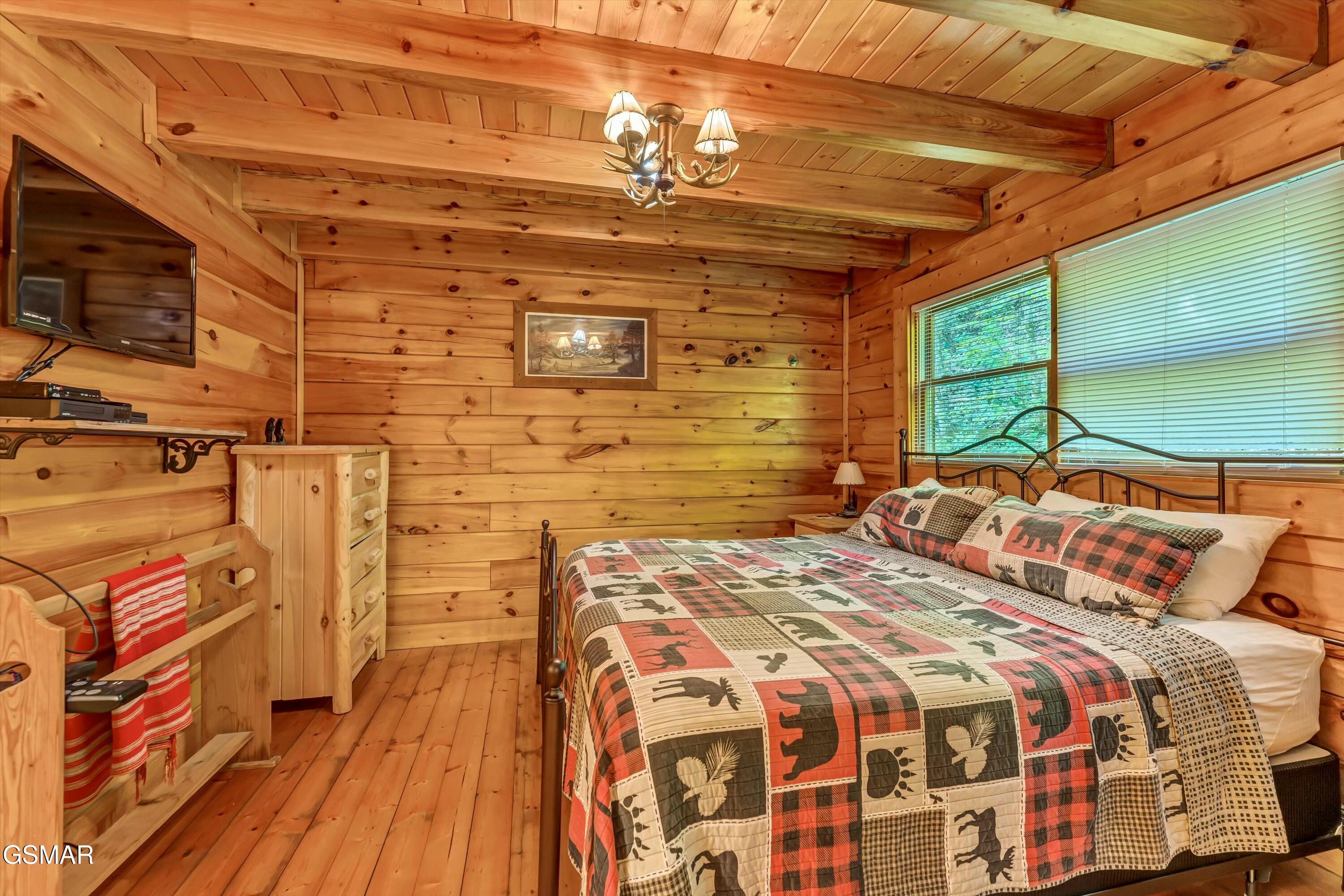 335 Caney Creek Road Pigeon Forge TN 37863