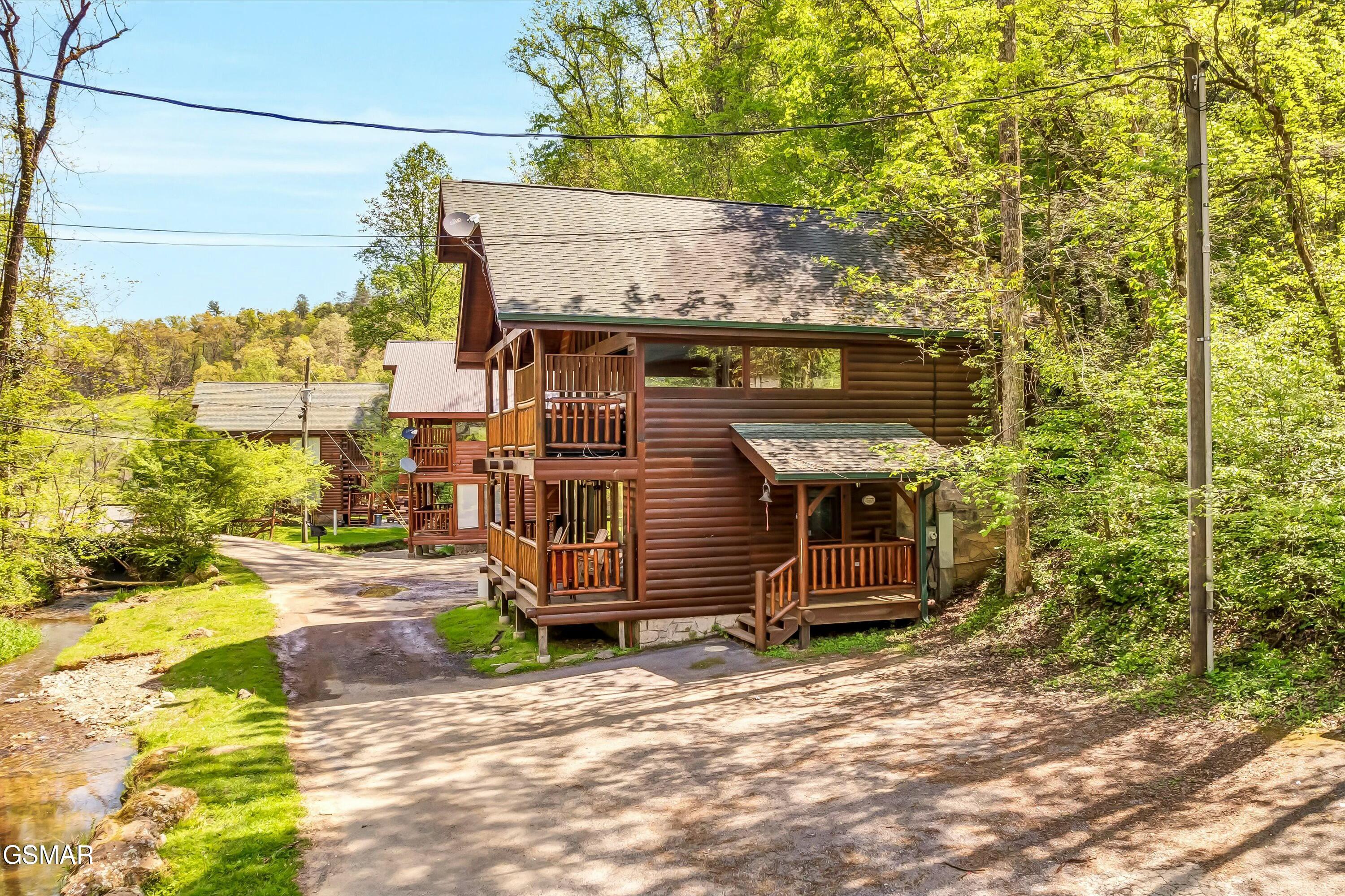 335 Caney Creek Road Pigeon Forge TN 37863