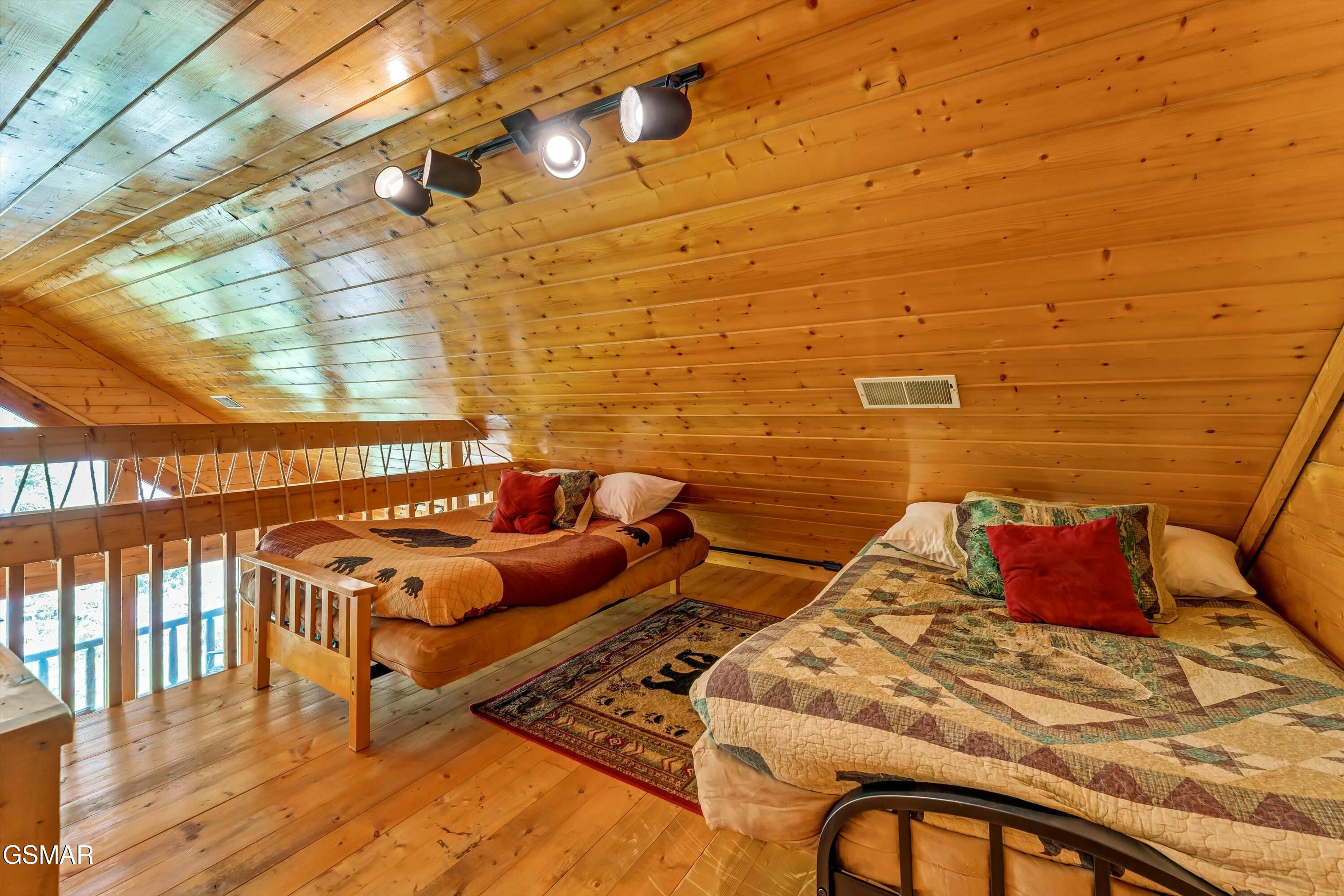 335 Caney Creek Road Pigeon Forge TN 37863