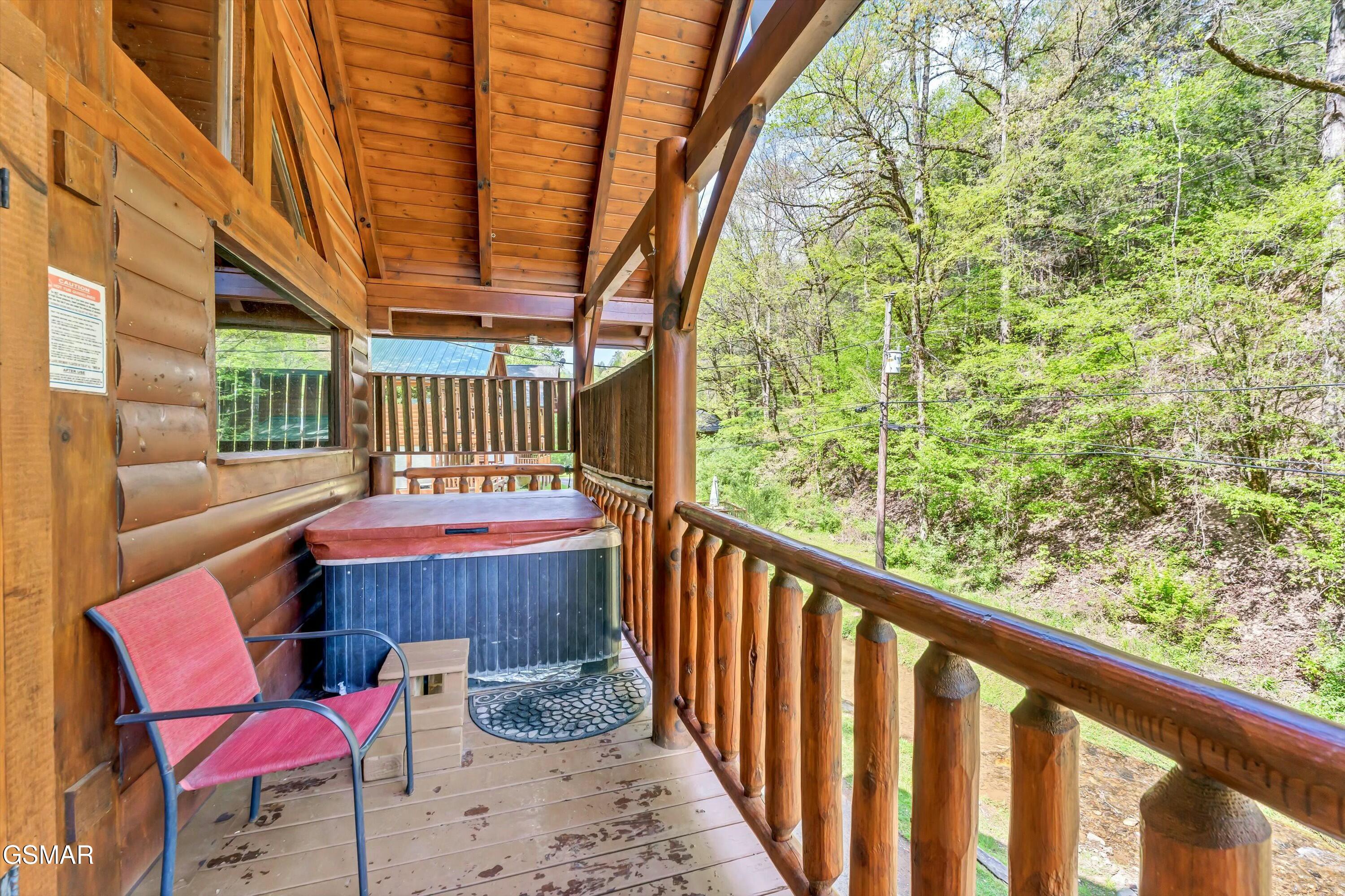335 Caney Creek Road Pigeon Forge TN 37863