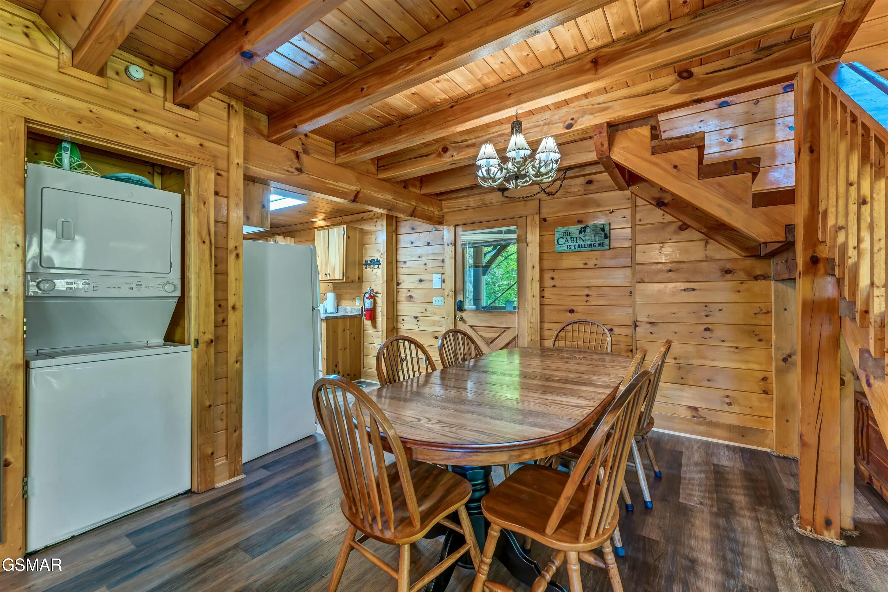 335 Caney Creek Road Pigeon Forge TN 37863