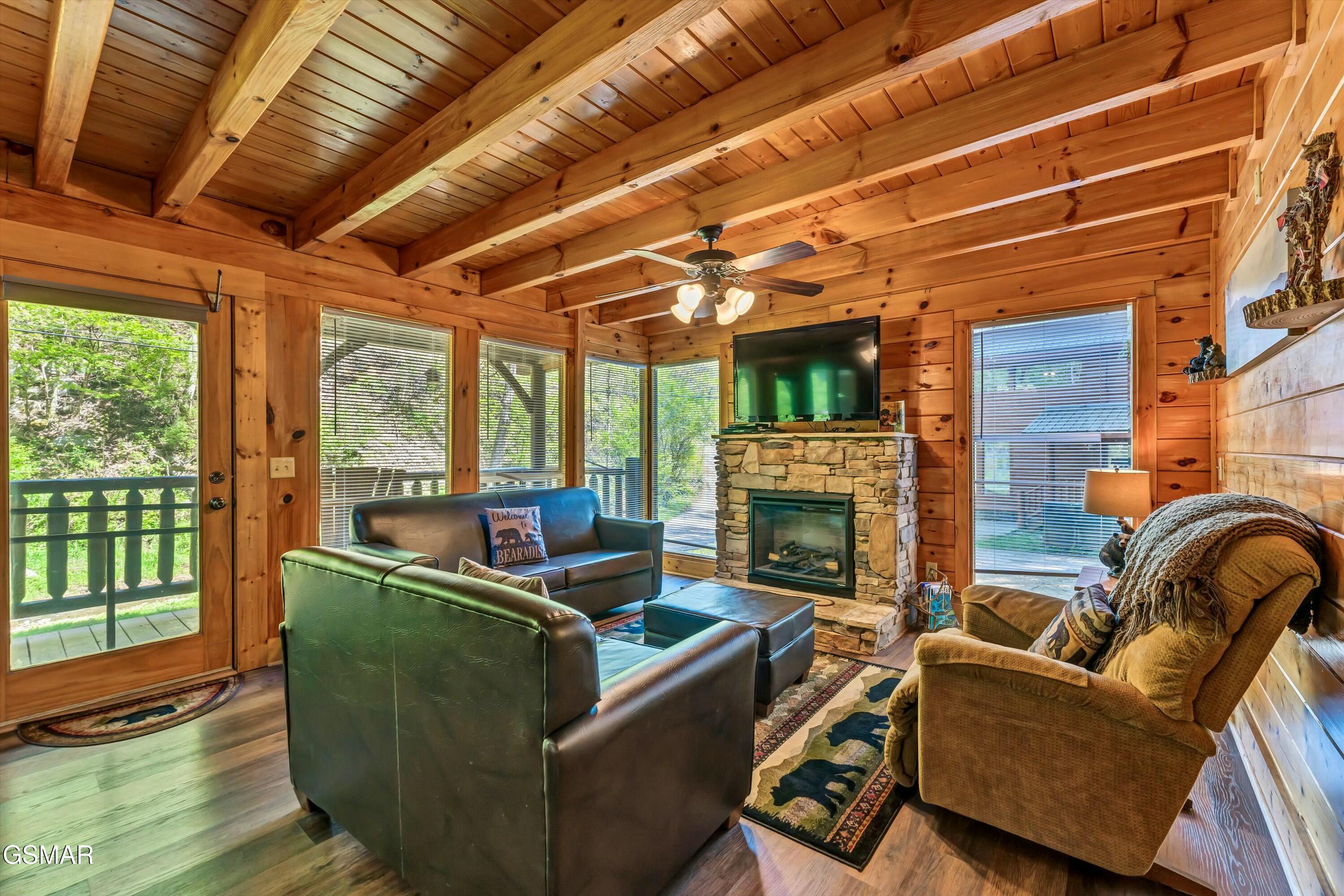 335 Caney Creek Road Pigeon Forge TN 37863