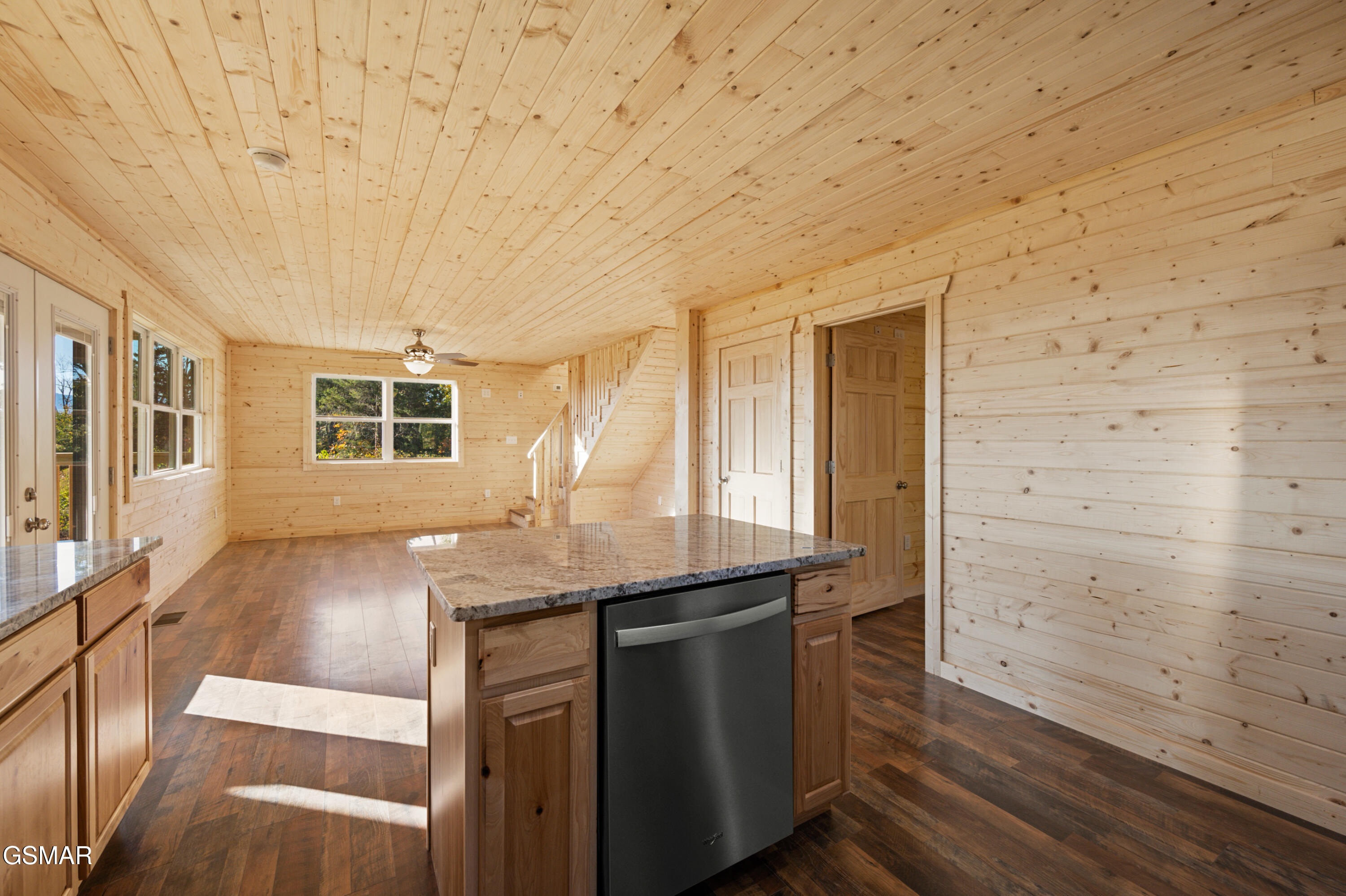 855 S Ridge Way Cosby TN 37722