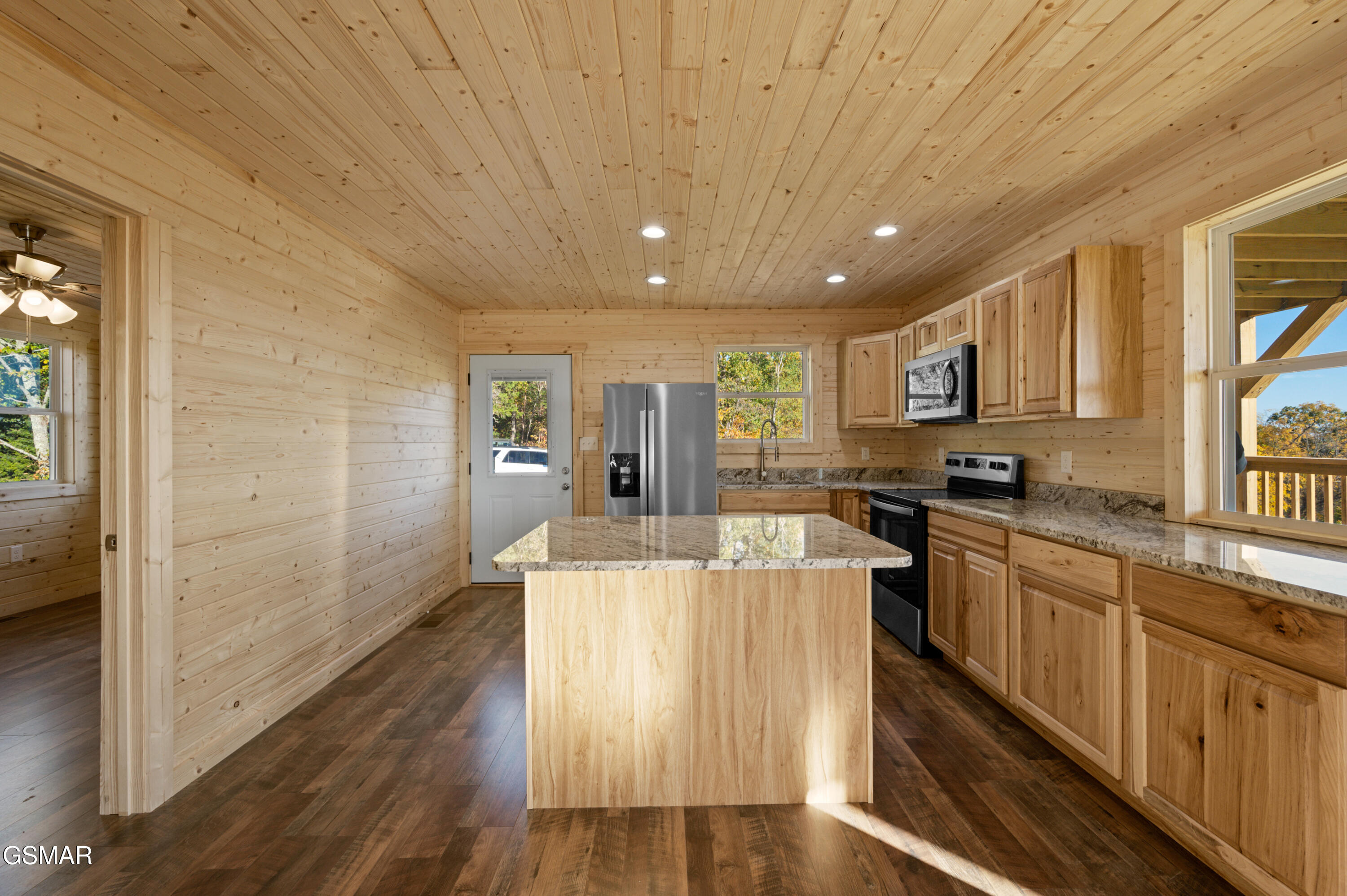 855 S Ridge Way Cosby TN 37722