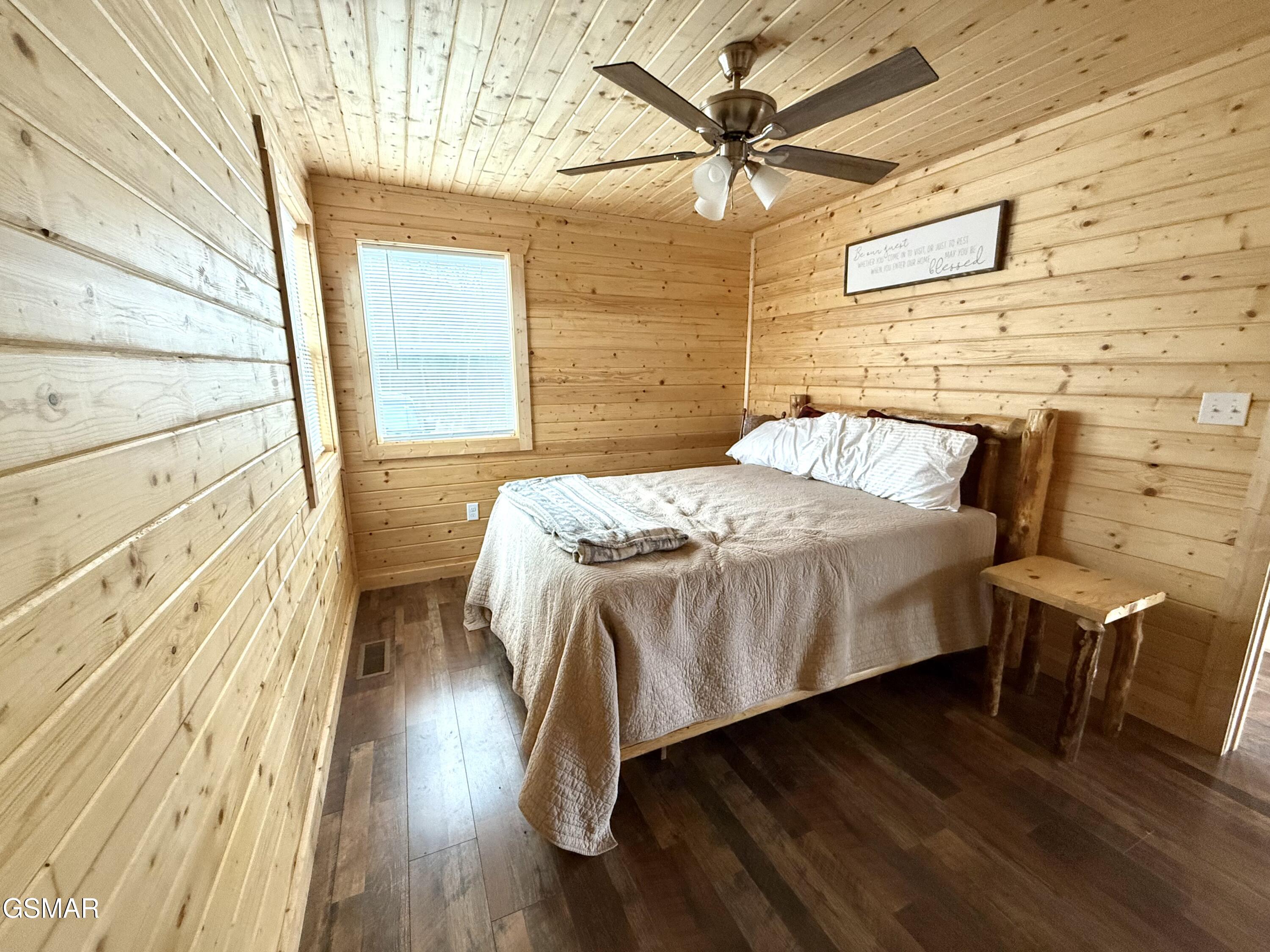 855 S Ridge Way Cosby TN 37722