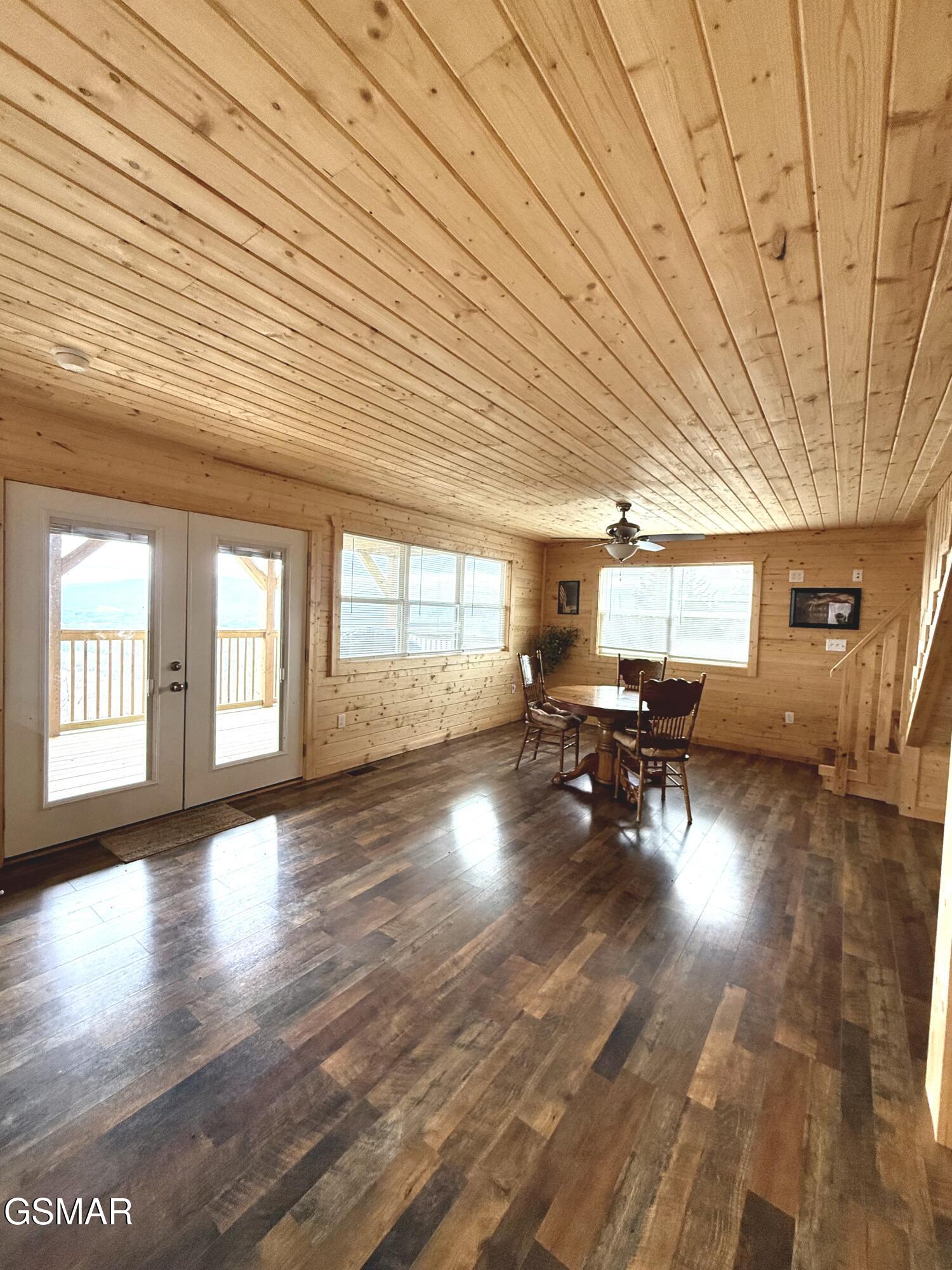 855 S Ridge Way Cosby TN 37722