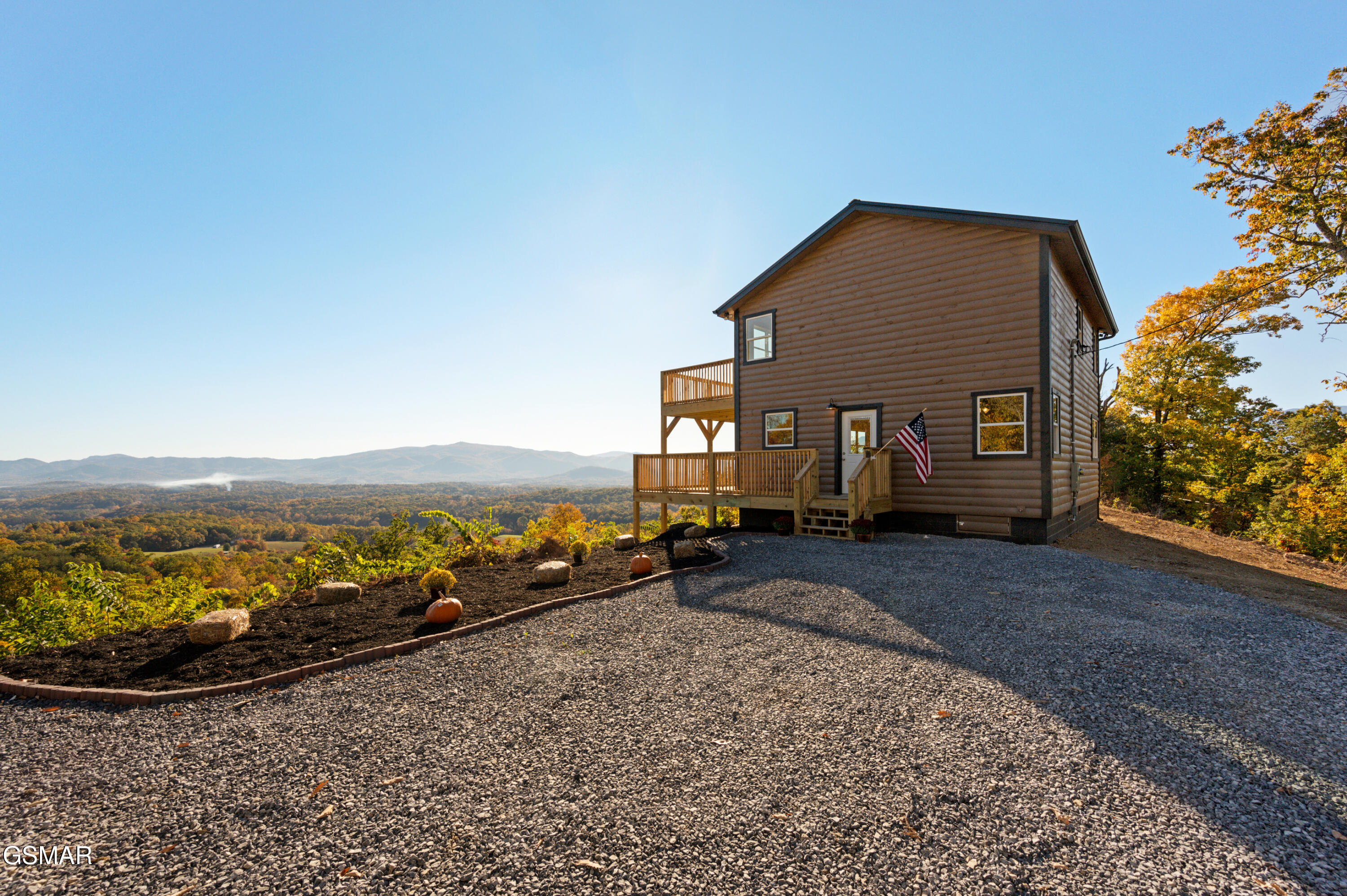 855 S Ridge Way Cosby TN 37722