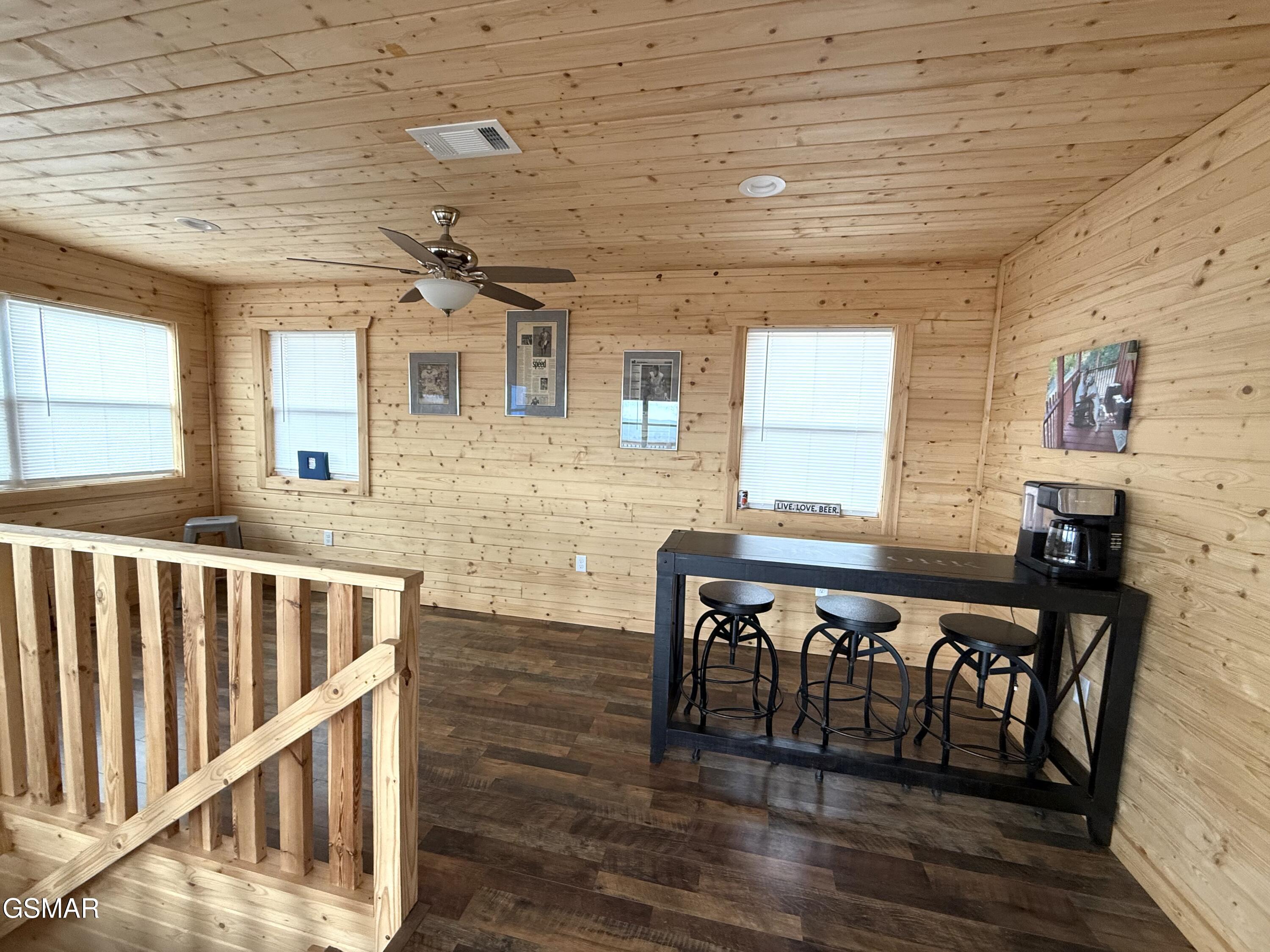 855 S Ridge Way Cosby TN 37722