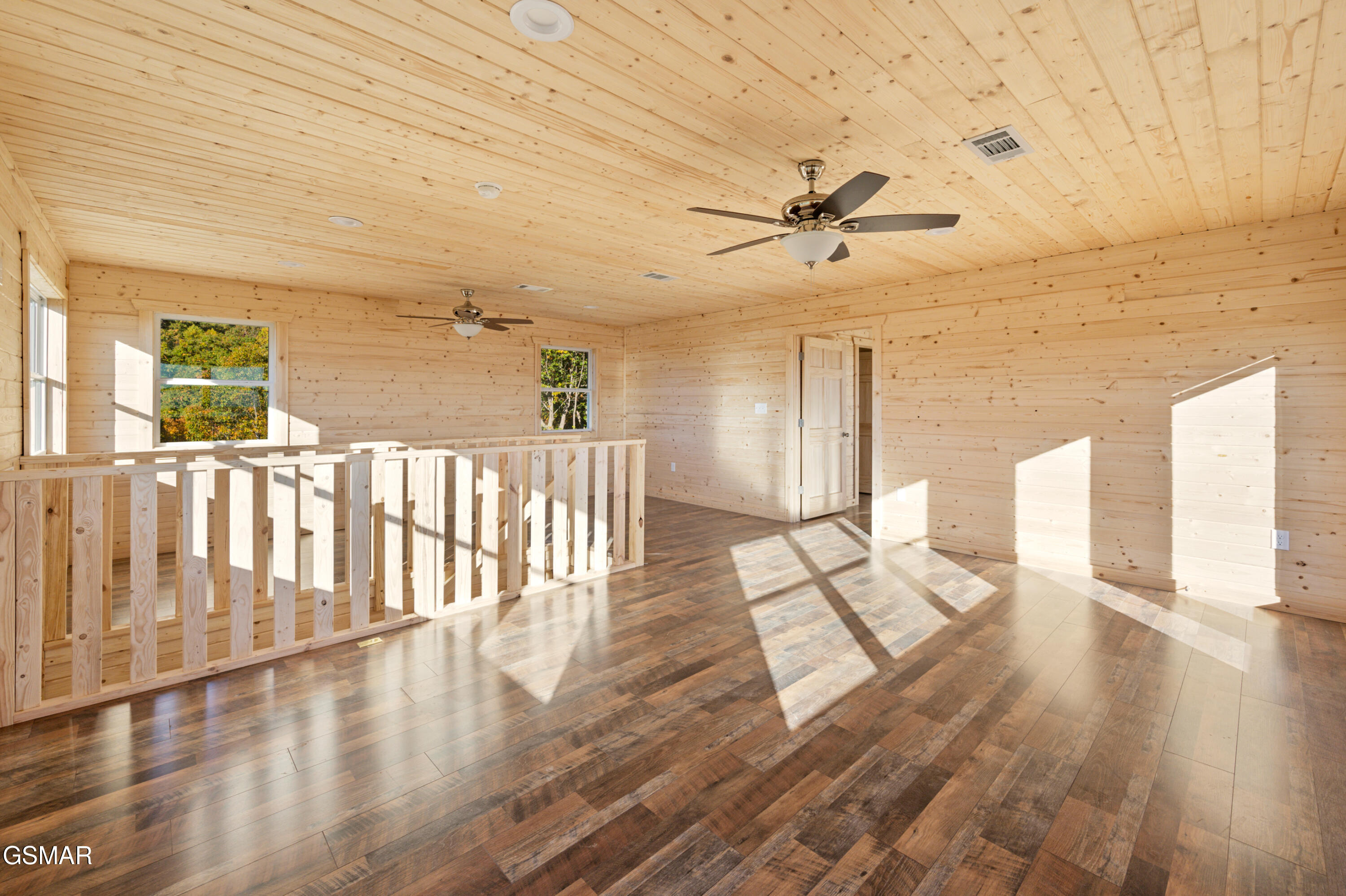 855 S Ridge Way Cosby TN 37722