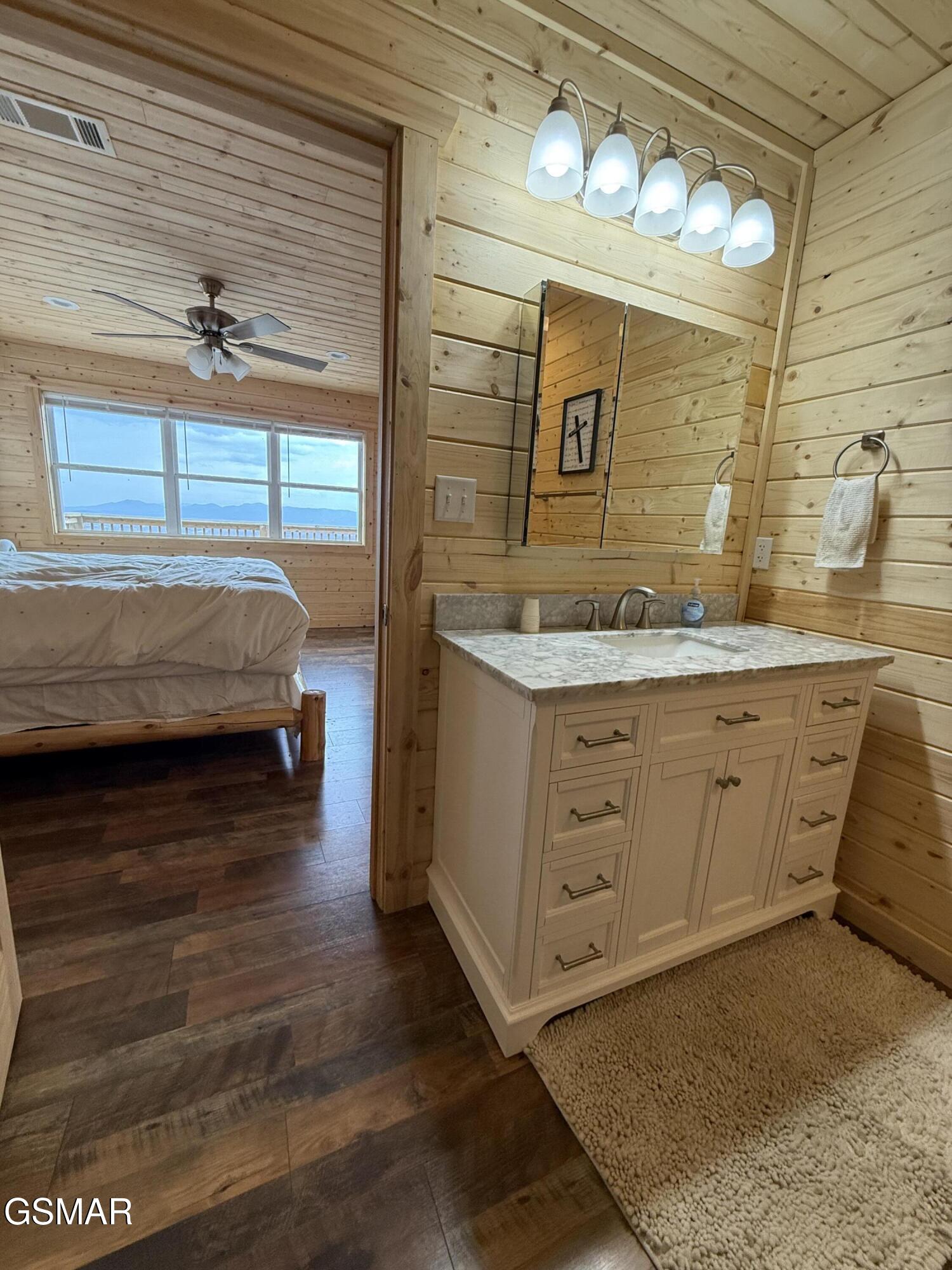 855 S Ridge Way Cosby TN 37722