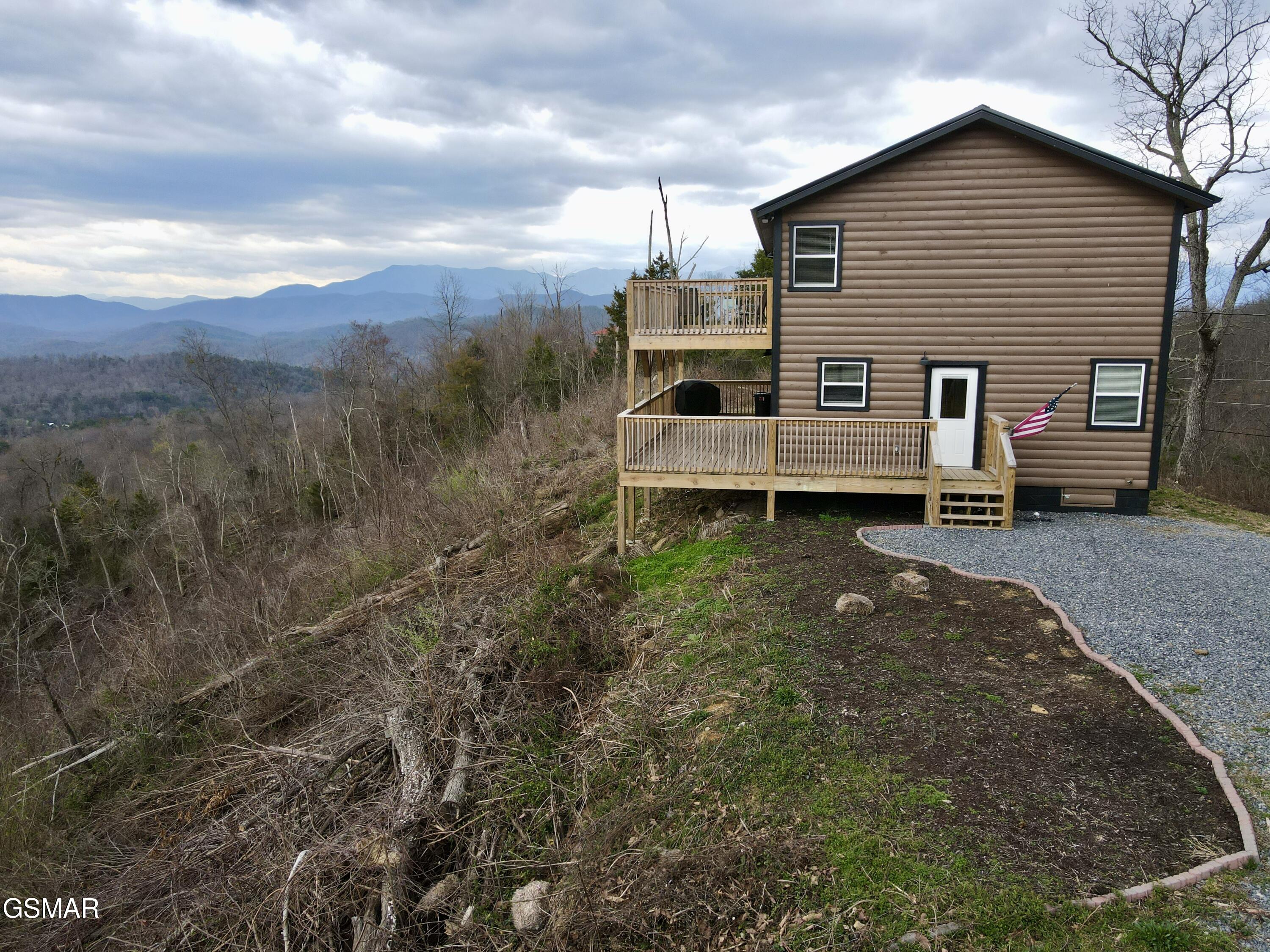 855 S Ridge Way Cosby TN 37722