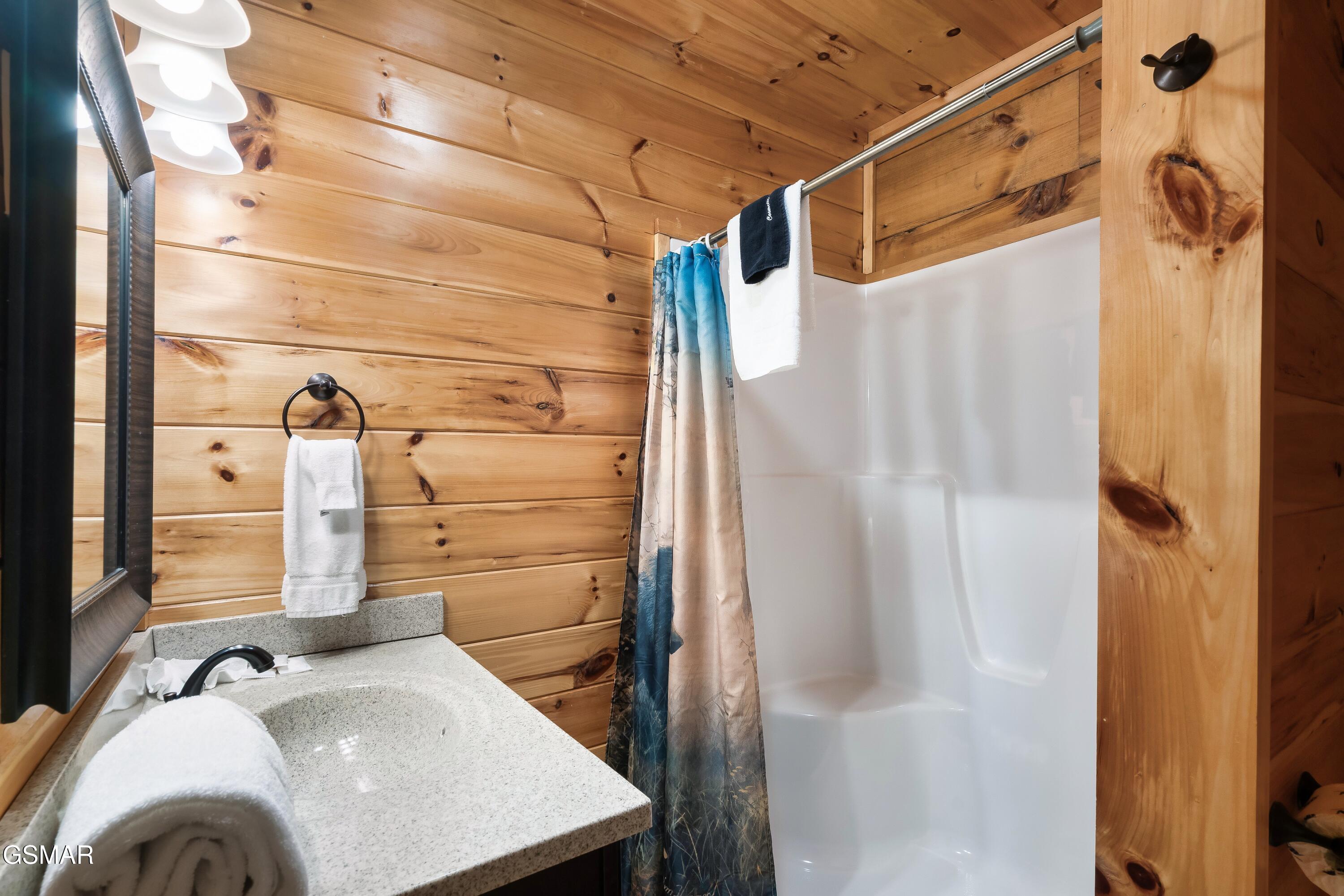 1924 Bear Creek Falls Way Sevierville TN 37876