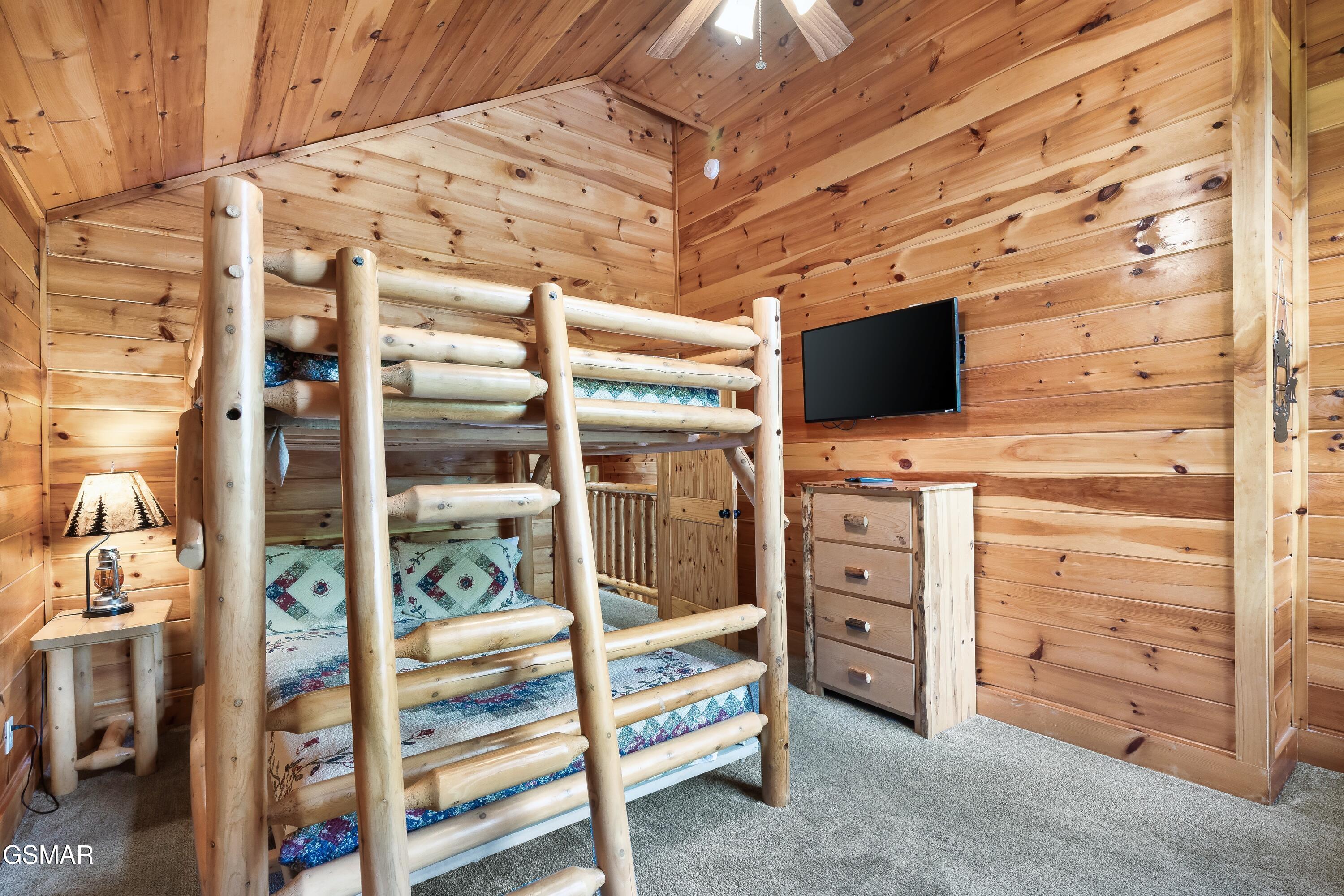 1924 Bear Creek Falls Way Sevierville TN 37876