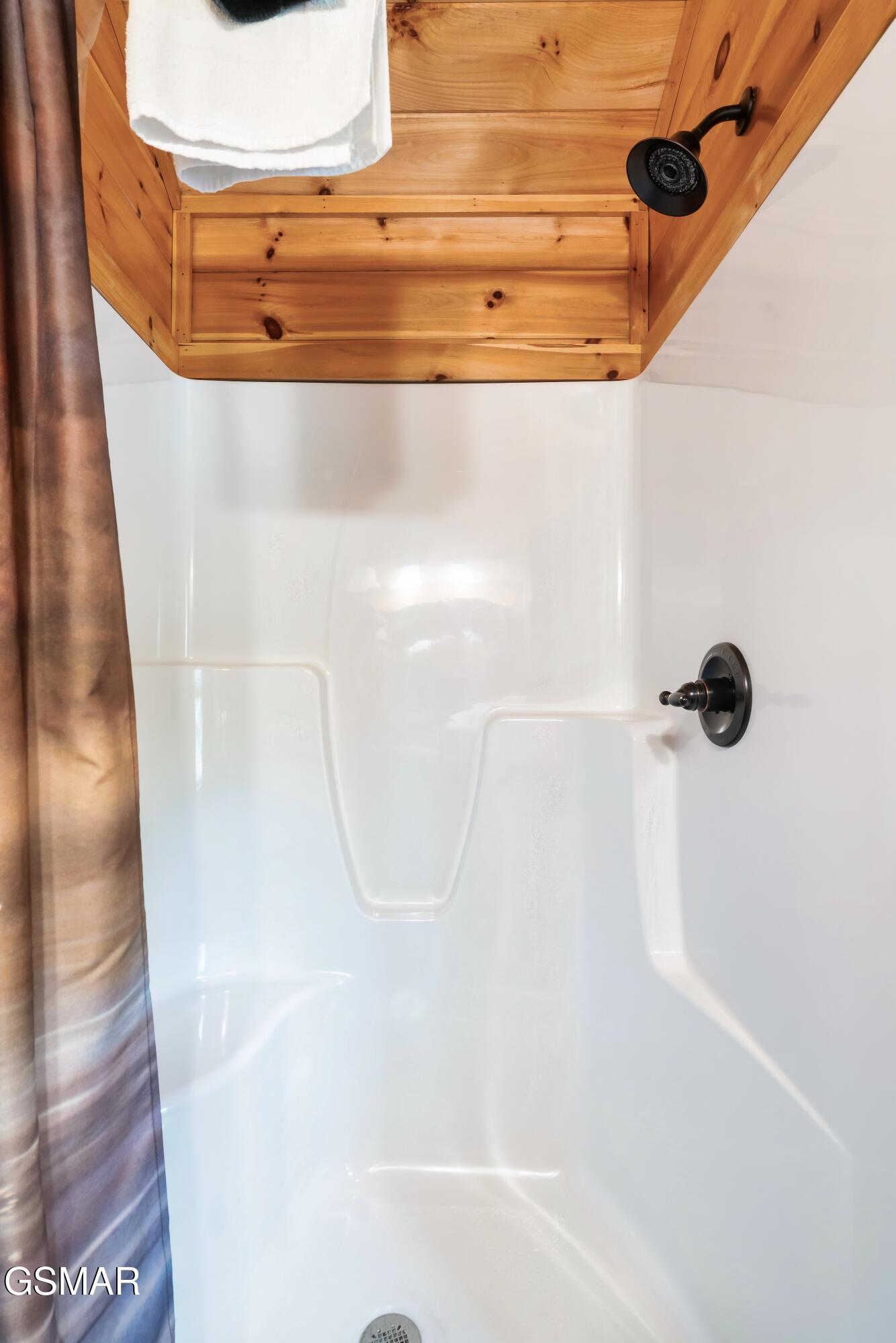 1924 Bear Creek Falls Way Sevierville TN 37876