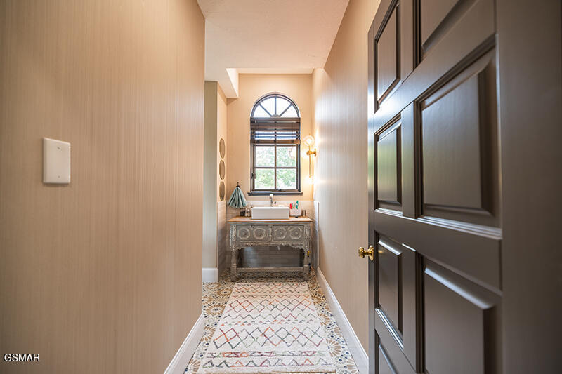 8719 Inlet Drive Knoxville TN 37922