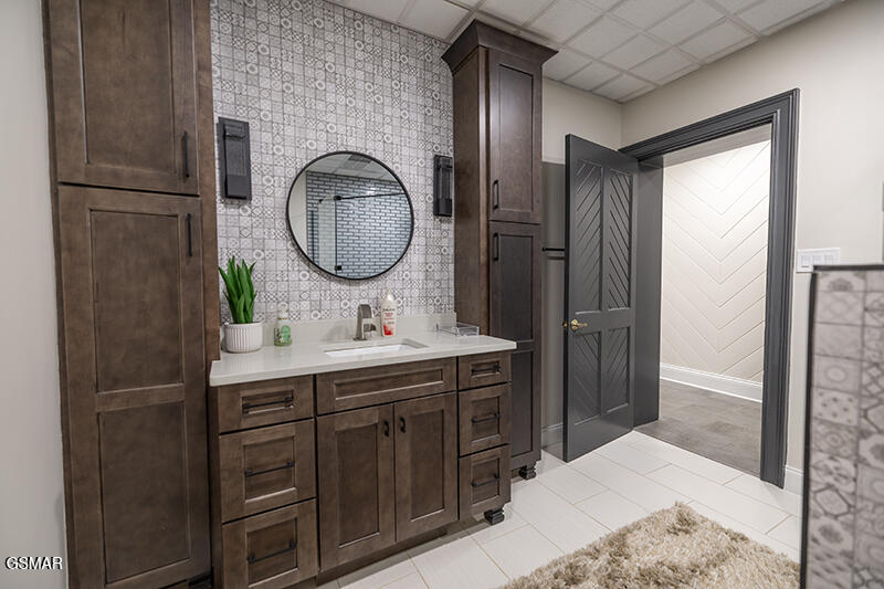 8719 Inlet Drive Knoxville TN 37922