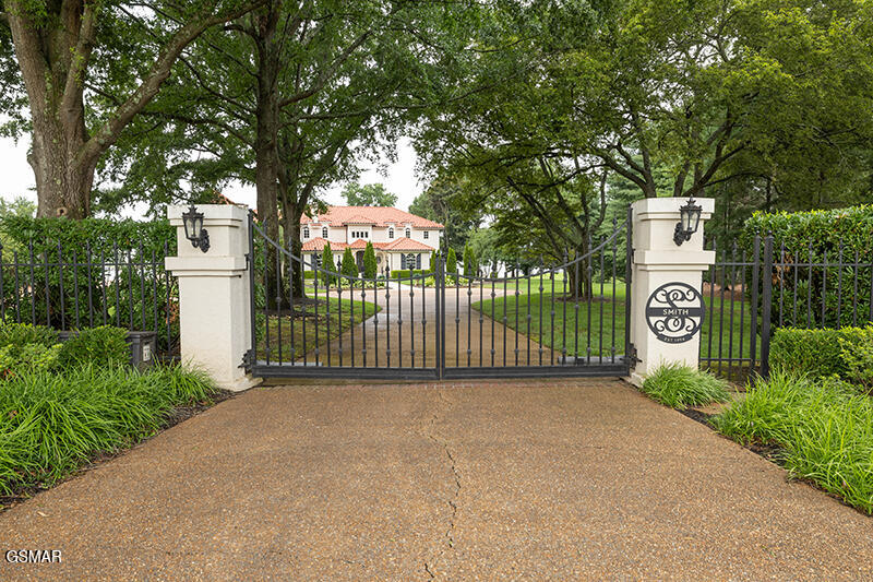 8719 Inlet Drive Knoxville TN 37922