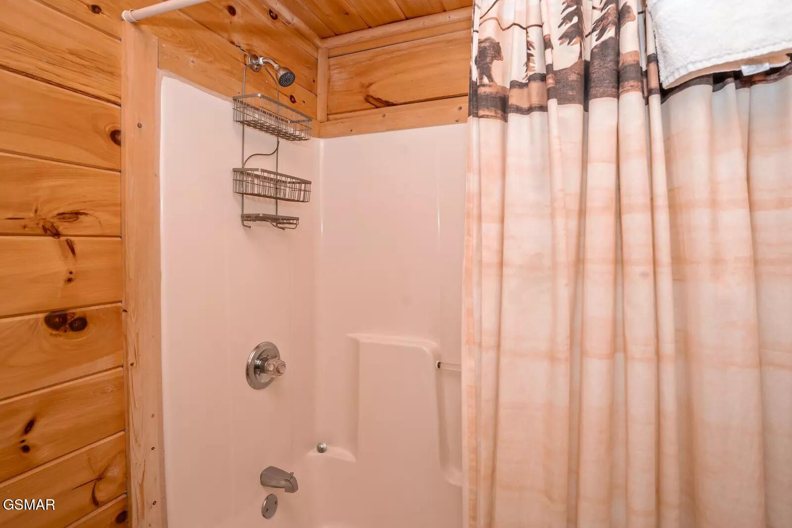 1928 Bear Creek Falls Way Sevierville TN 37862