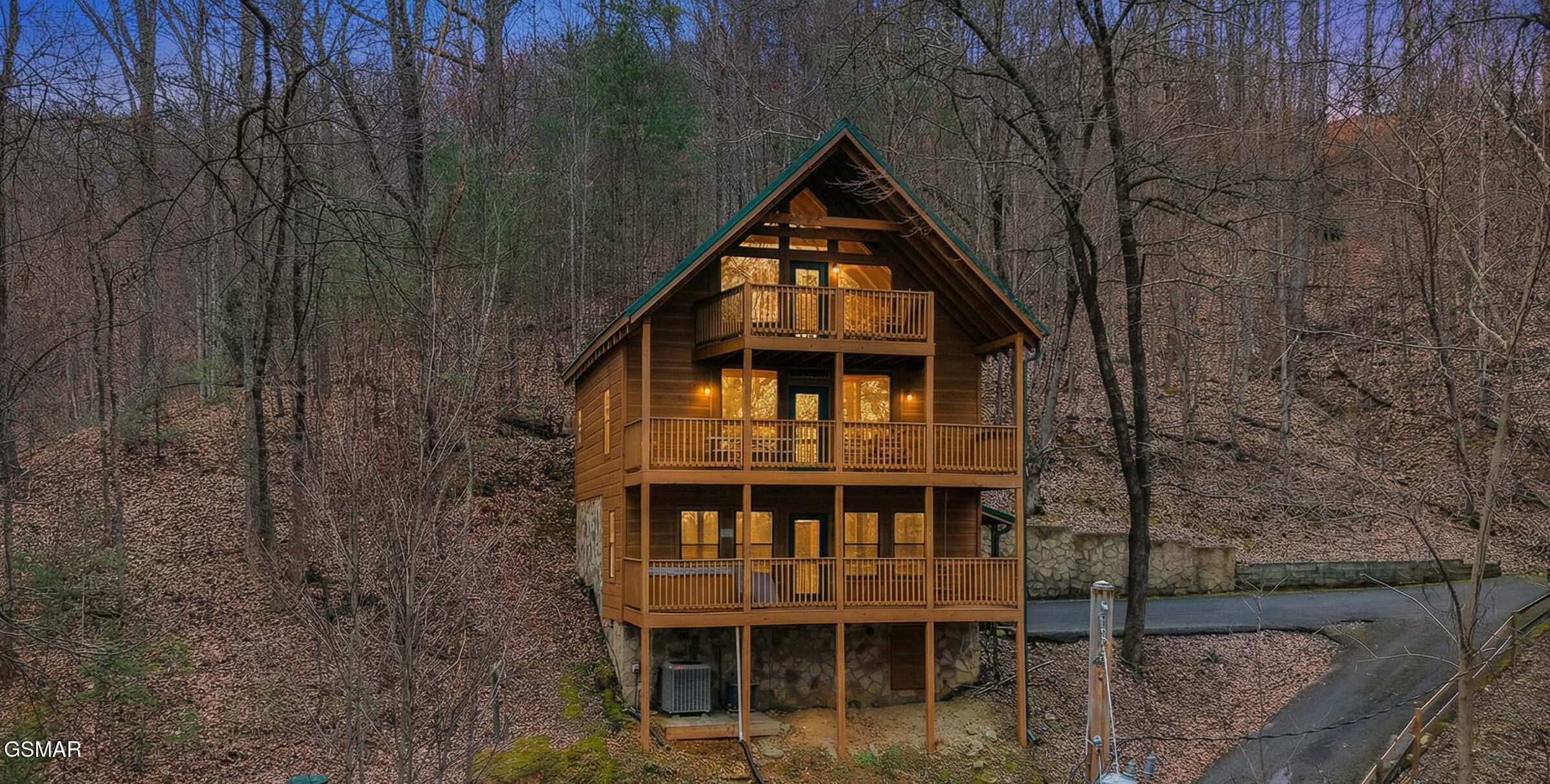1739 W Sky View Drive Sevierville TN 37876