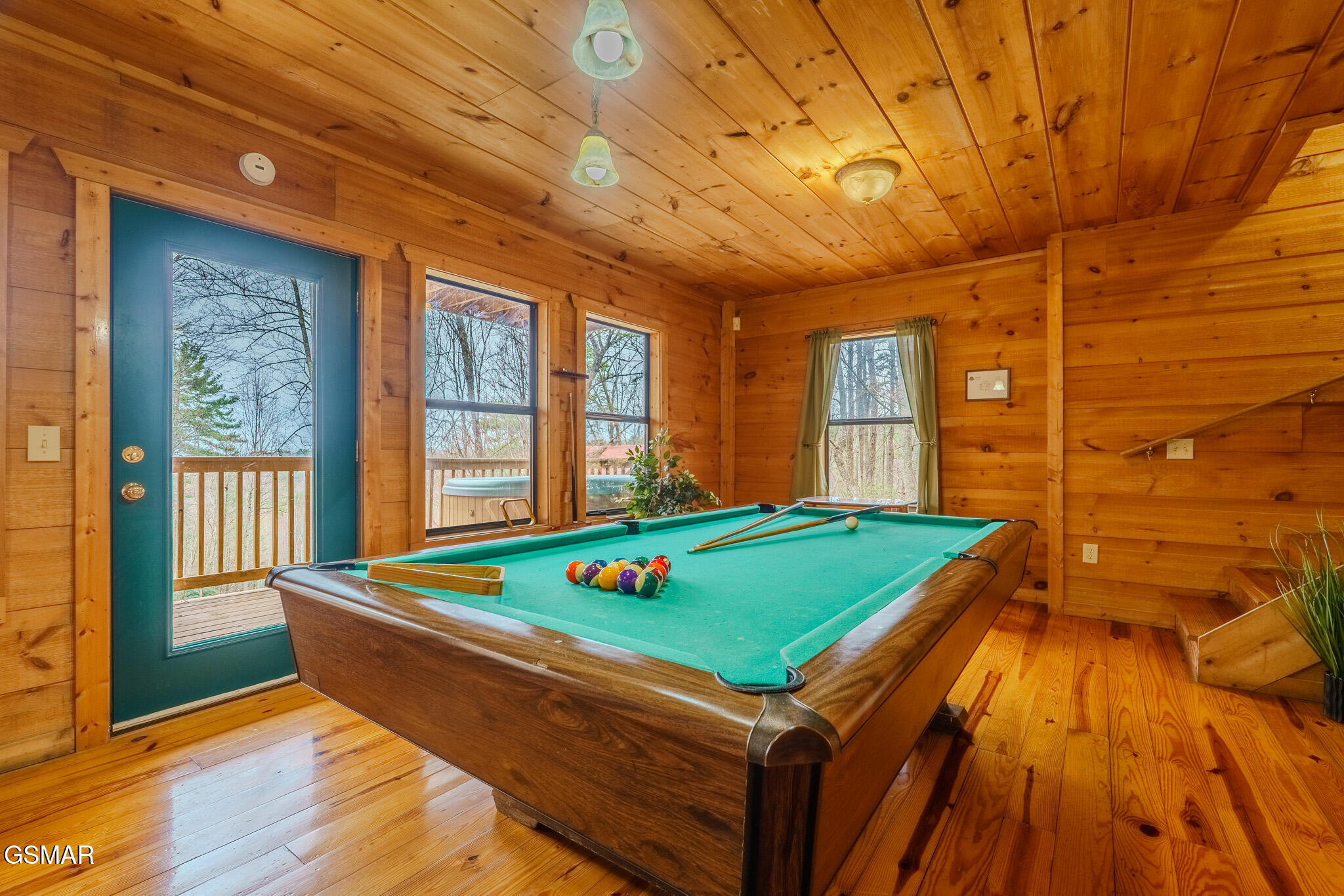 1739 W Sky View Drive Sevierville TN 37876